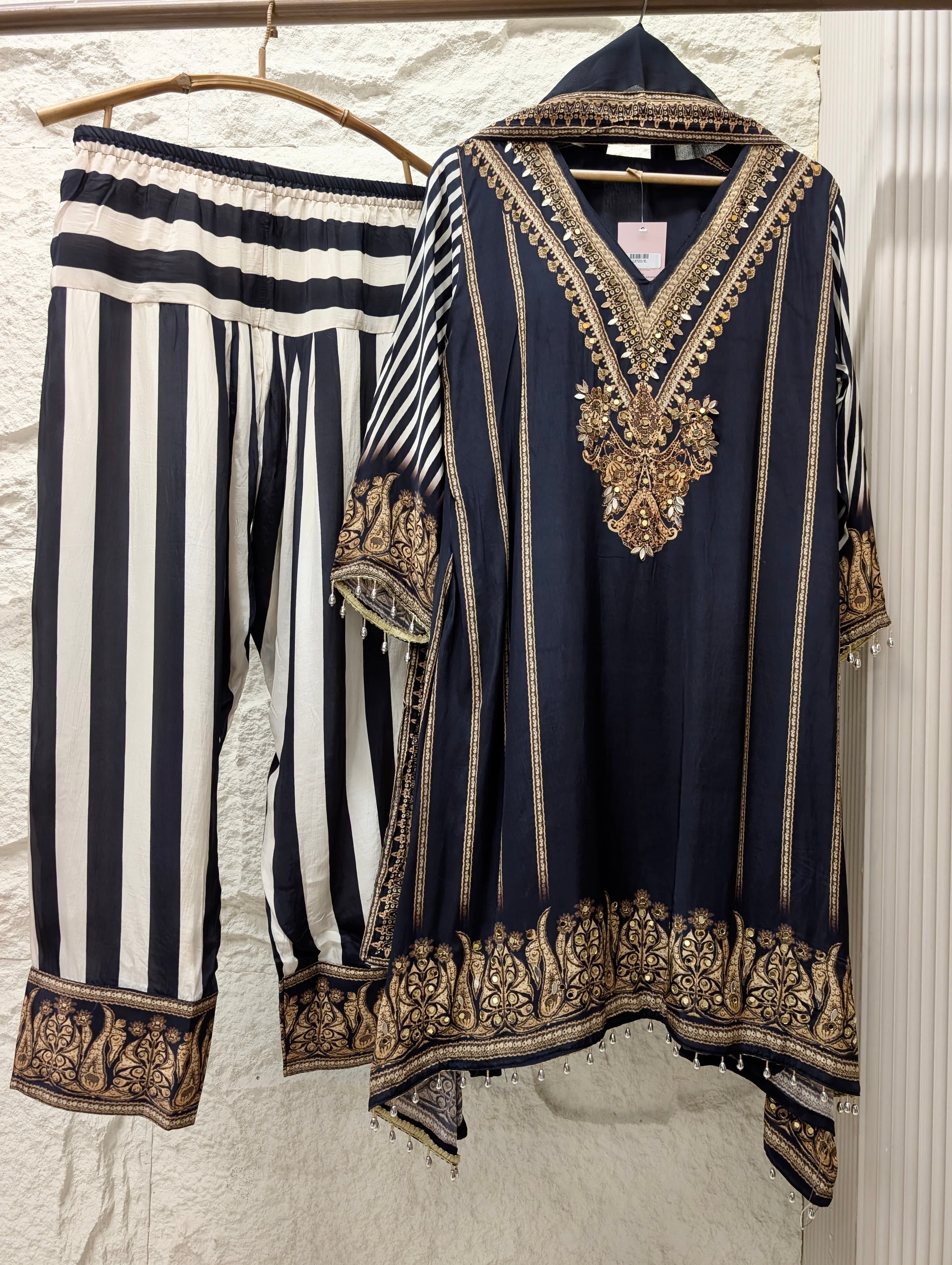 Zarmina Crepe Embroidered Black 3-Piece Set (Devri – D.No 13723)