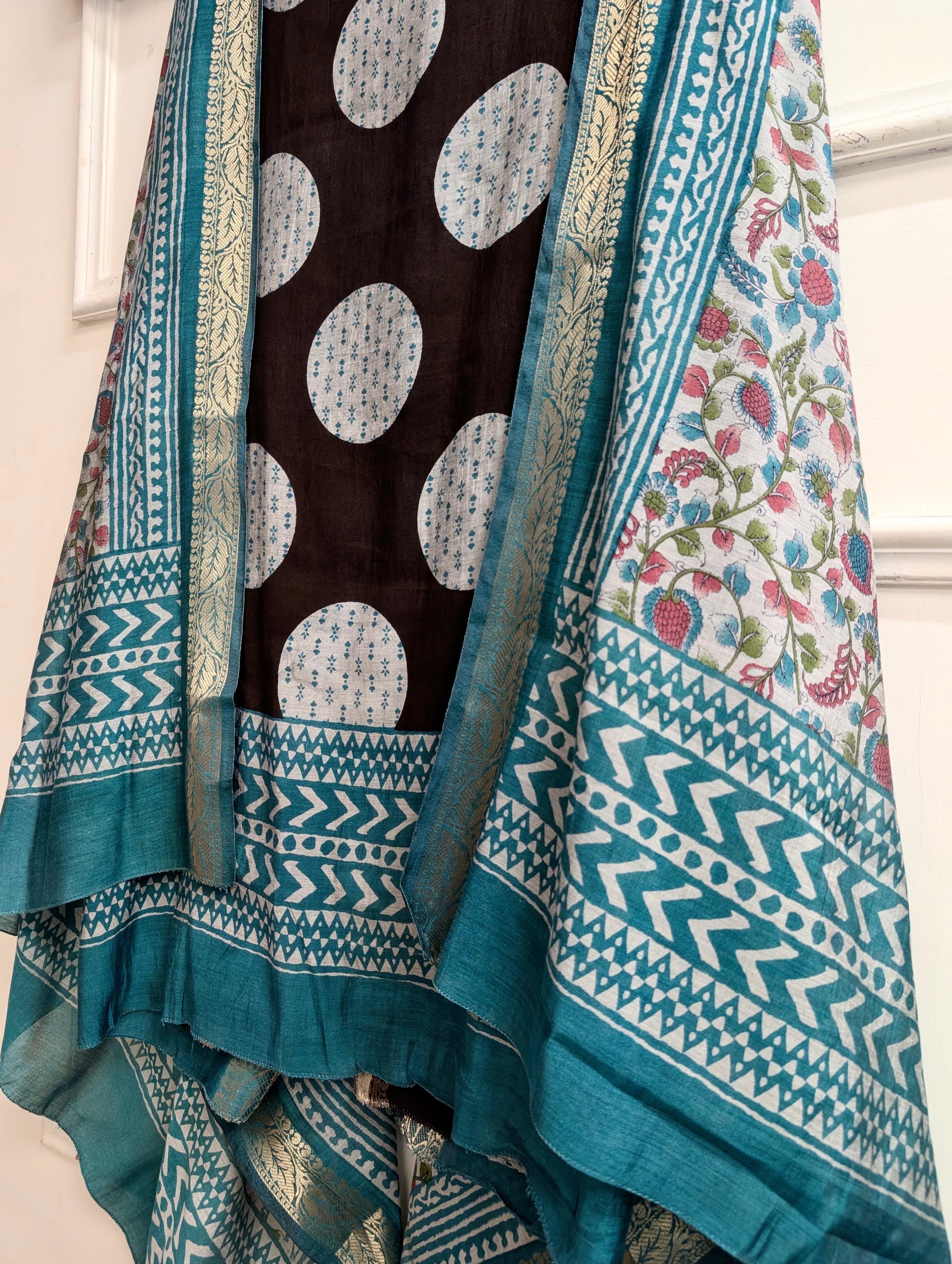 Black Maheshwari Silk Printed Unstitched 3-Piece Suit (Devri – D.No 13618)