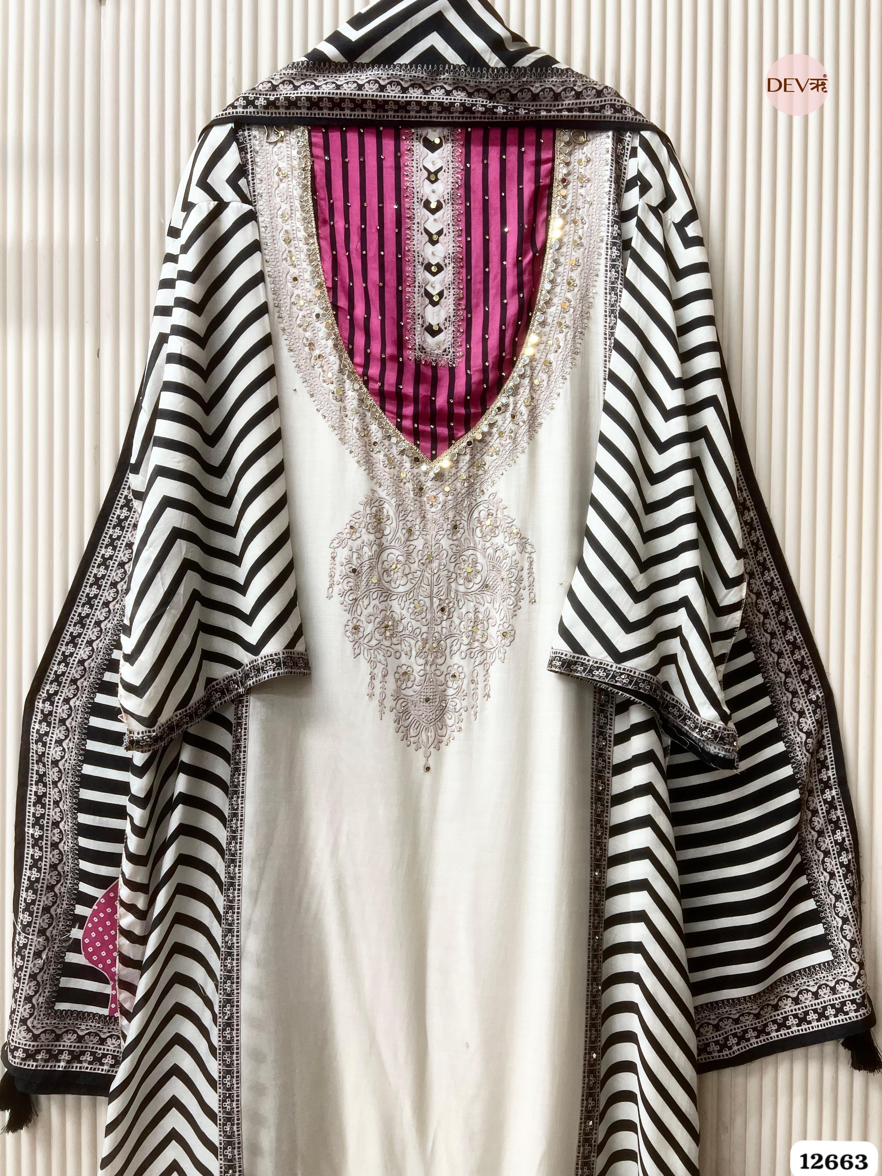 Ivory & Magenta Muslin Printed Unstitched 3-Piece Suit (Devri – D.No.12663)