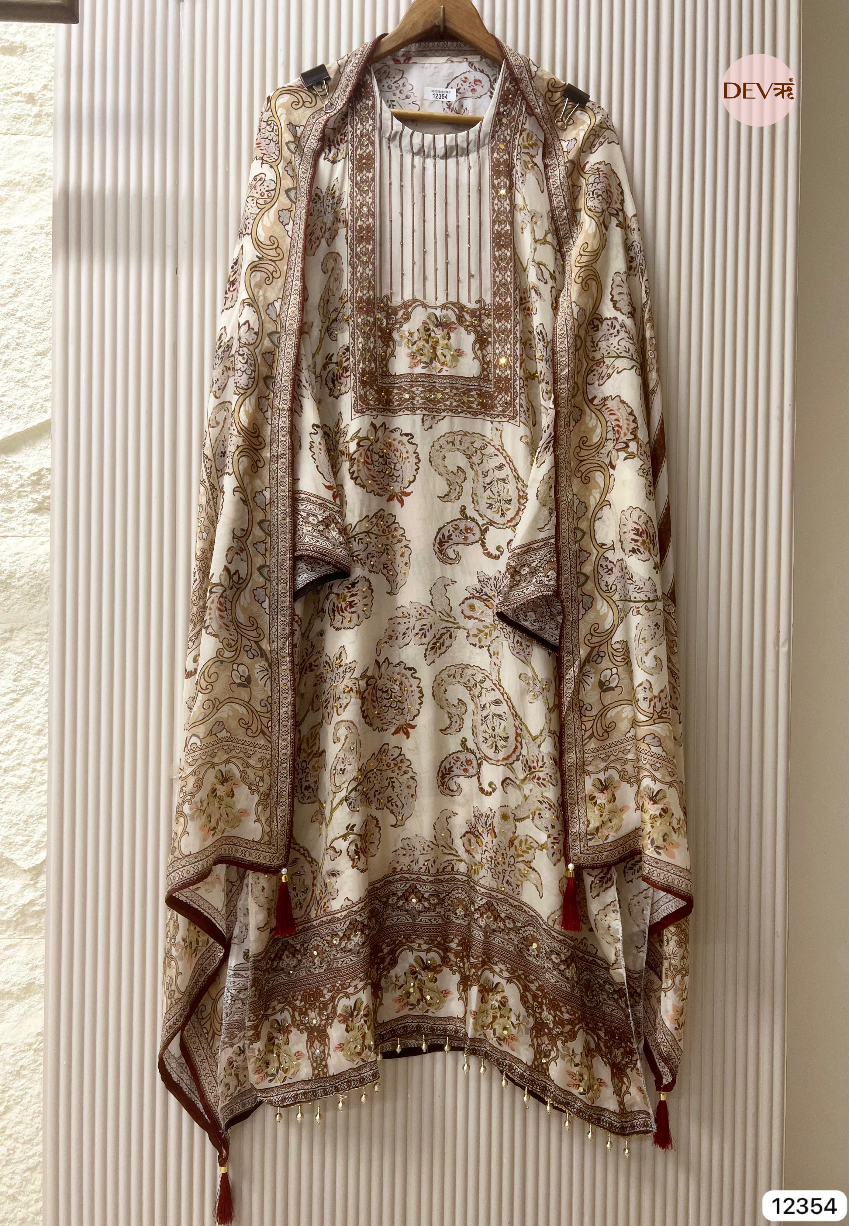 Ivory Organza Silk Printed Unstitched 3-Piece Suit (Devri – D.No 12354)