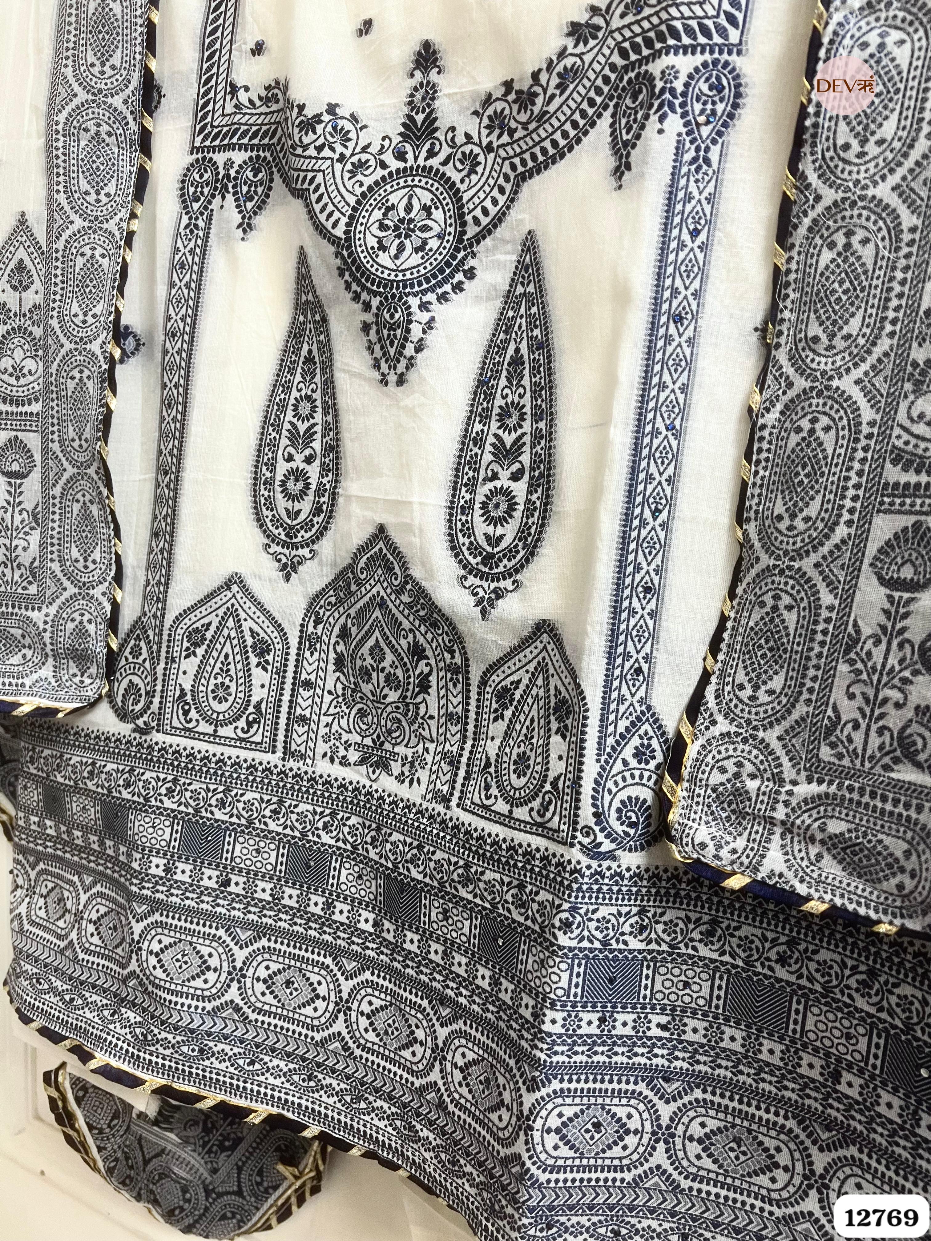 Off-White Jamdani Cotton Embroidered Unstitched 3-Piece Suit (Devri – D.No 12769)