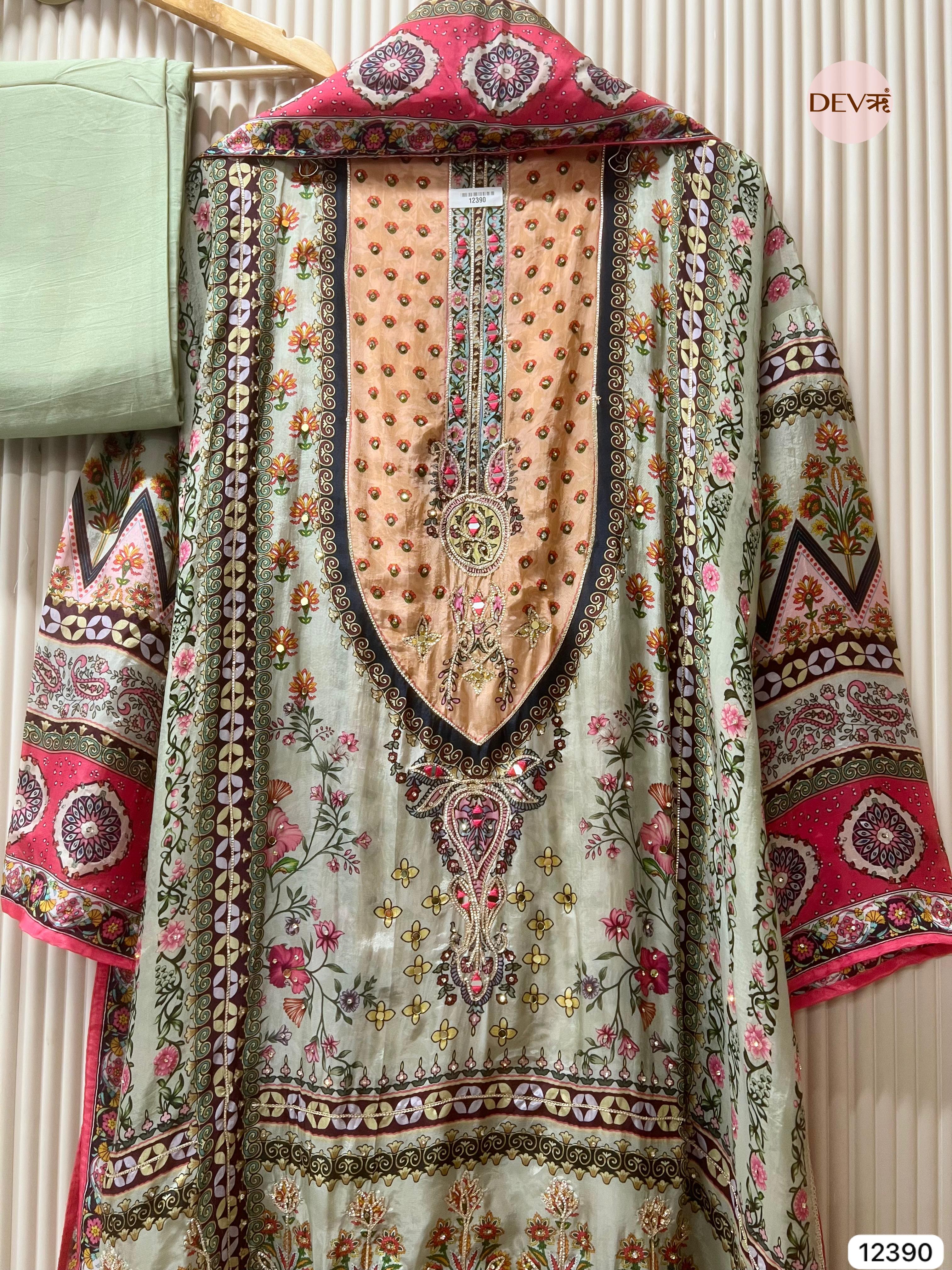 Peach Muslin Printed Unstitched 3-Piece Suit (Devri – D.No 12390)