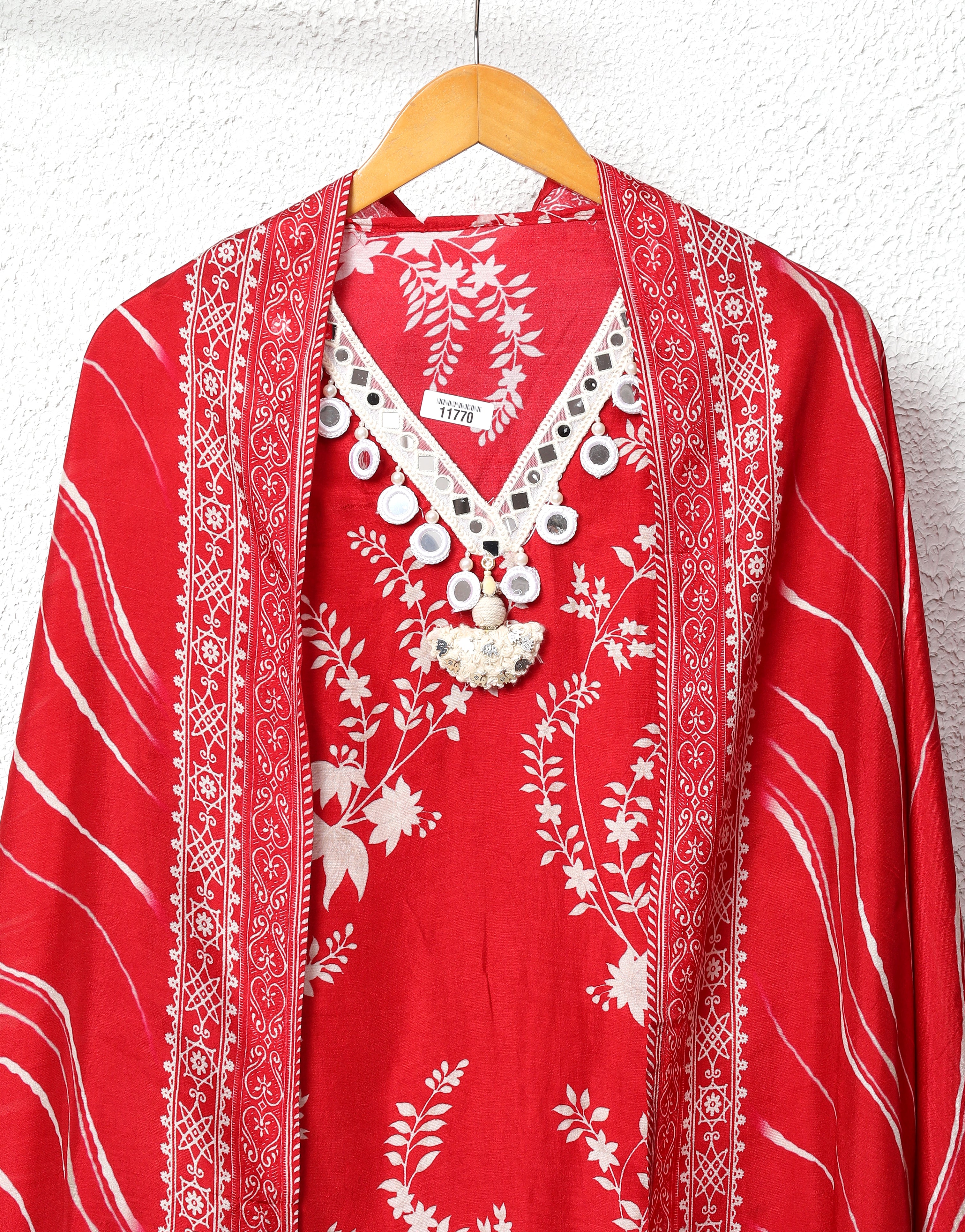 Red Russian Silk Printed Unstitched 3-Piece Suit (Devri – D.No11770)
