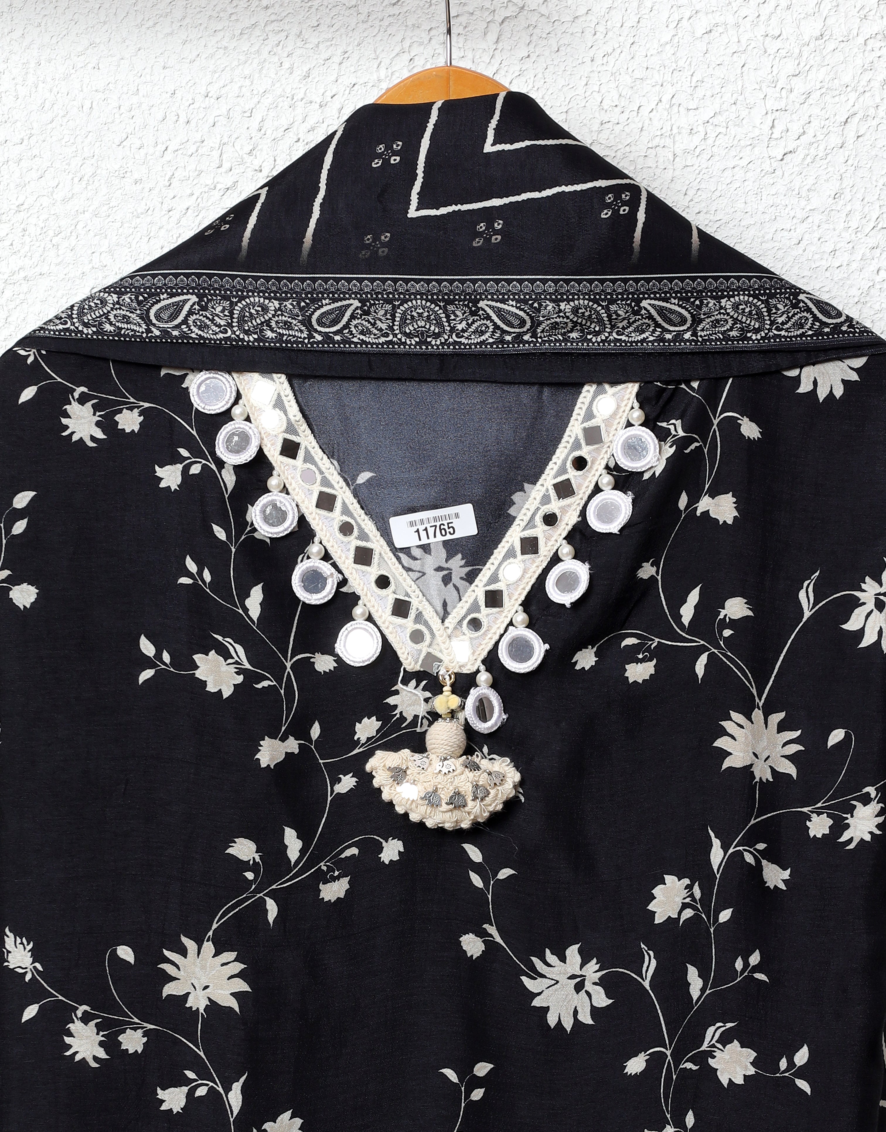 Black Russian Silk Printed Unstitched 3-Piece Suit (Devri – D.No 11765)