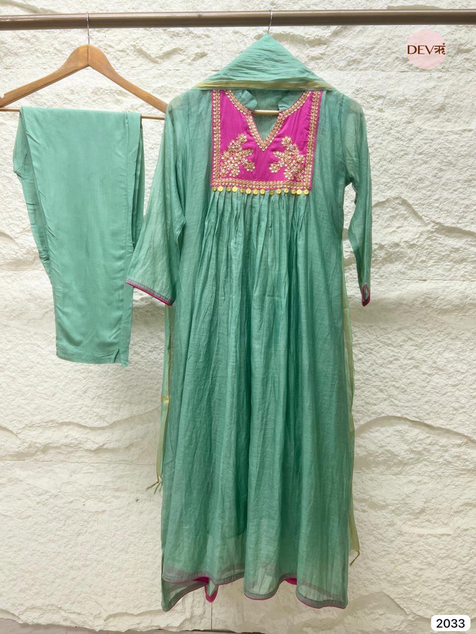 Vedira Chanderi Hand-Embroidered Mint 3-Piece Set (Devri – D.No 2033)