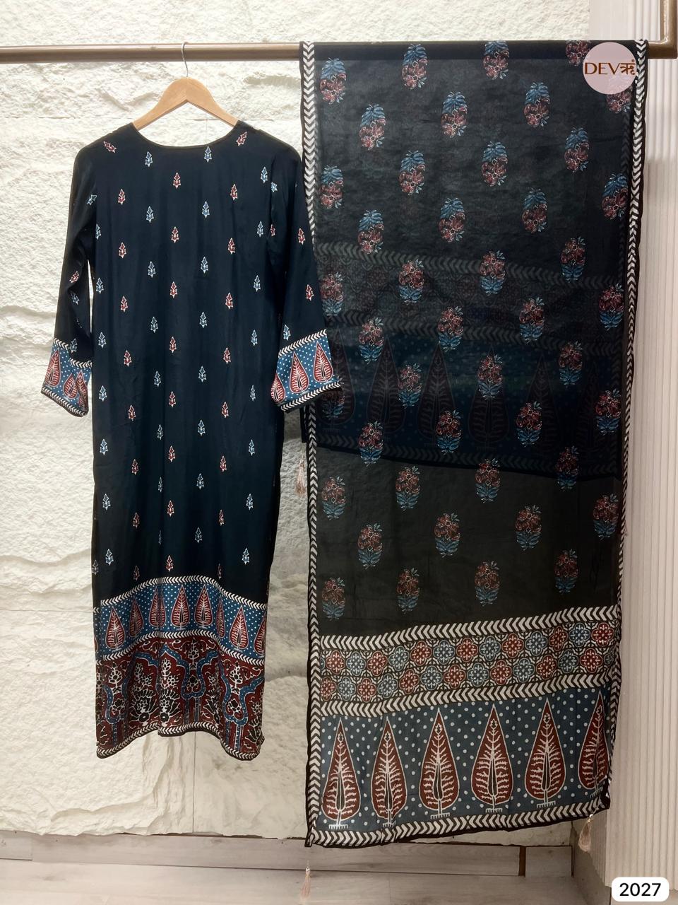 Noor Russian Silk Printed 3-Piece Set (Devri – D.No 2027)