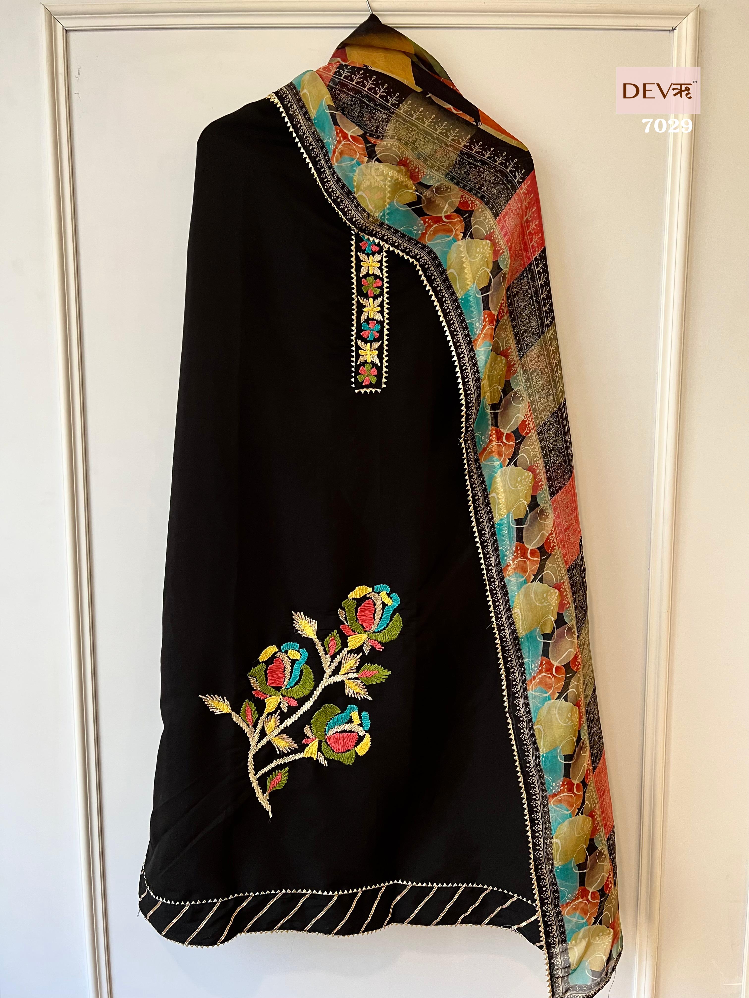 Roman Silk Suit - Set of 3