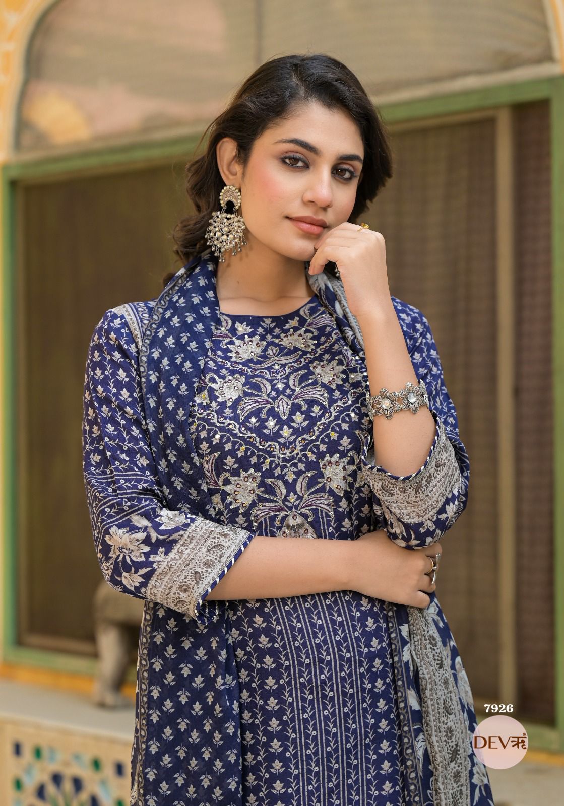 Stylish Pure dola silk suit set {7926}