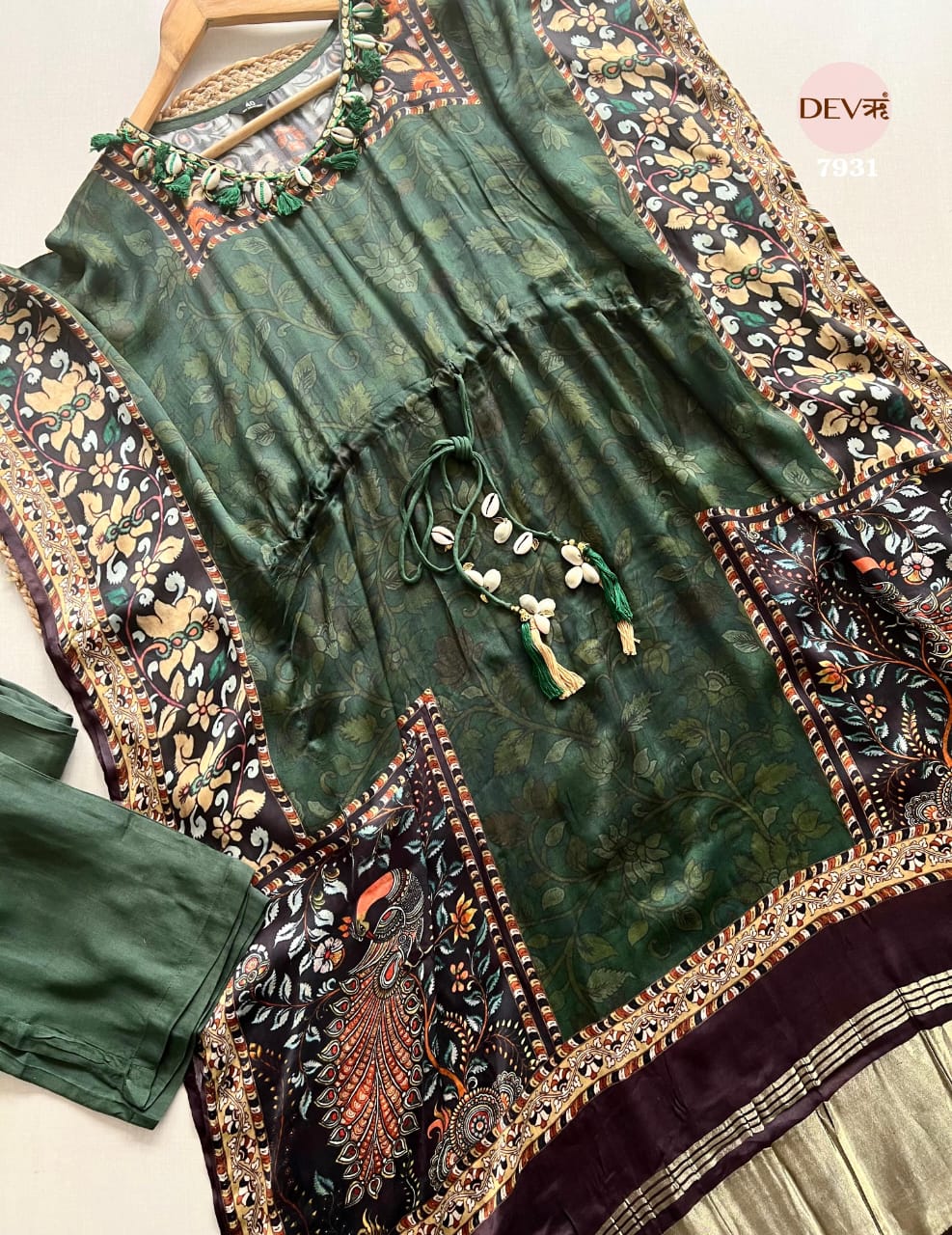 Stylish Pure gajji kaftan set {7931}