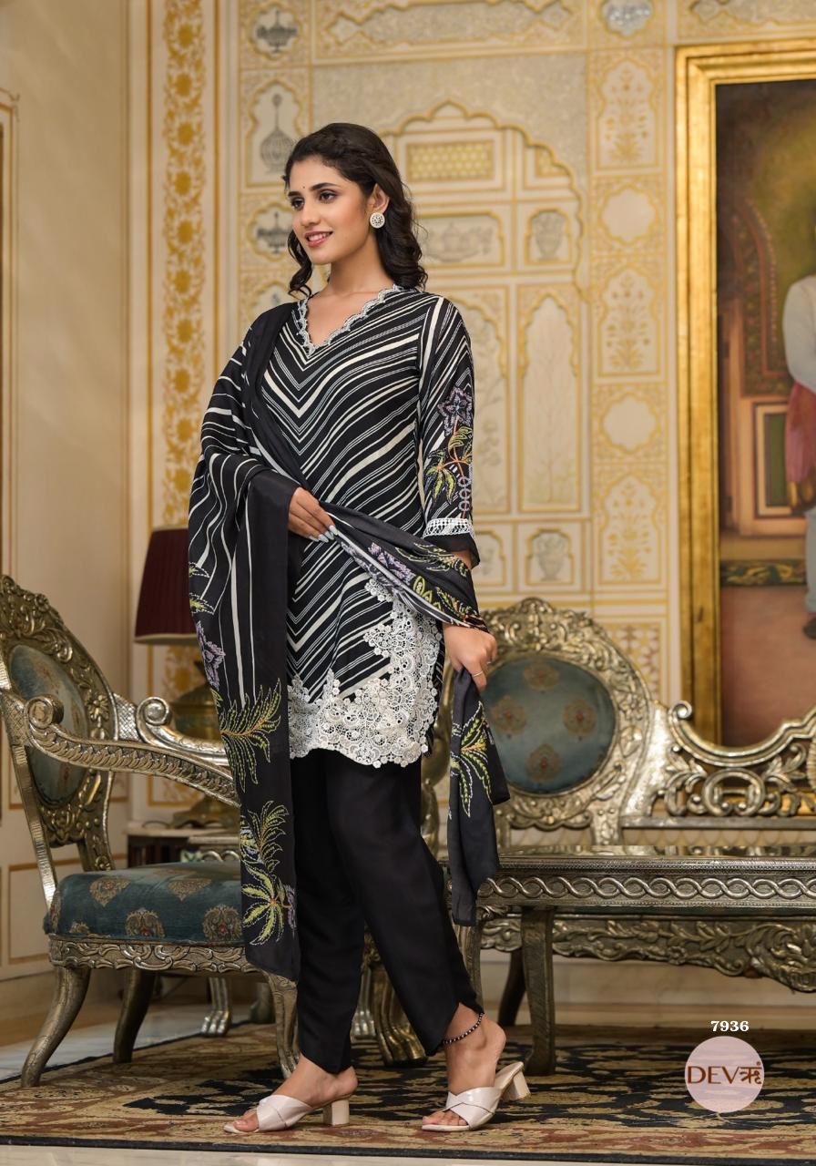 Stylish Pure muslin suit set {7936/M}