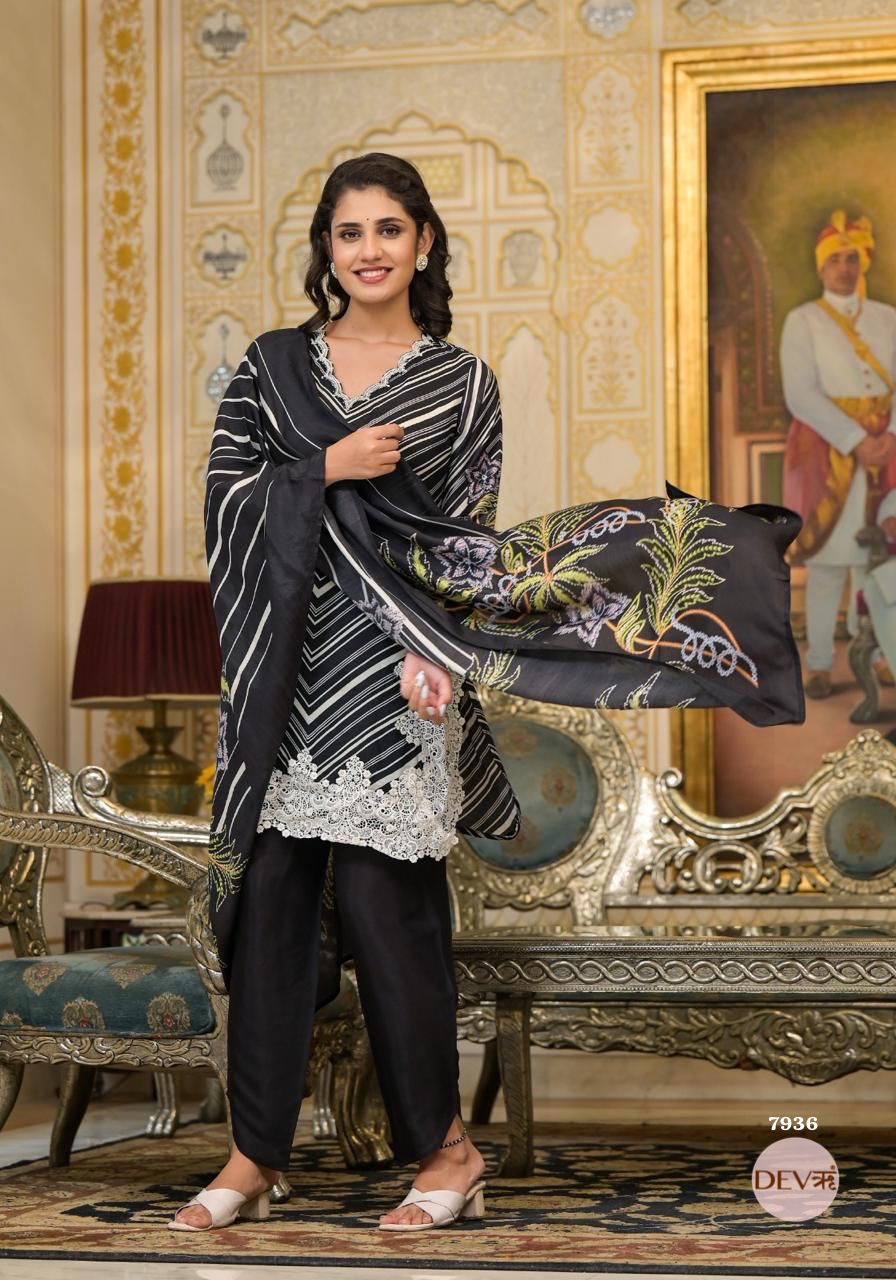 Stylish Pure muslin suit set