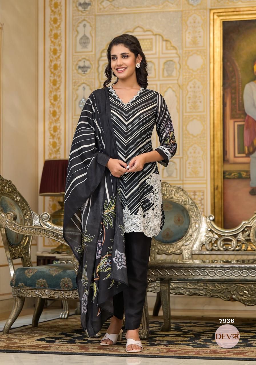 Stylish Pure muslin suit set {7936}