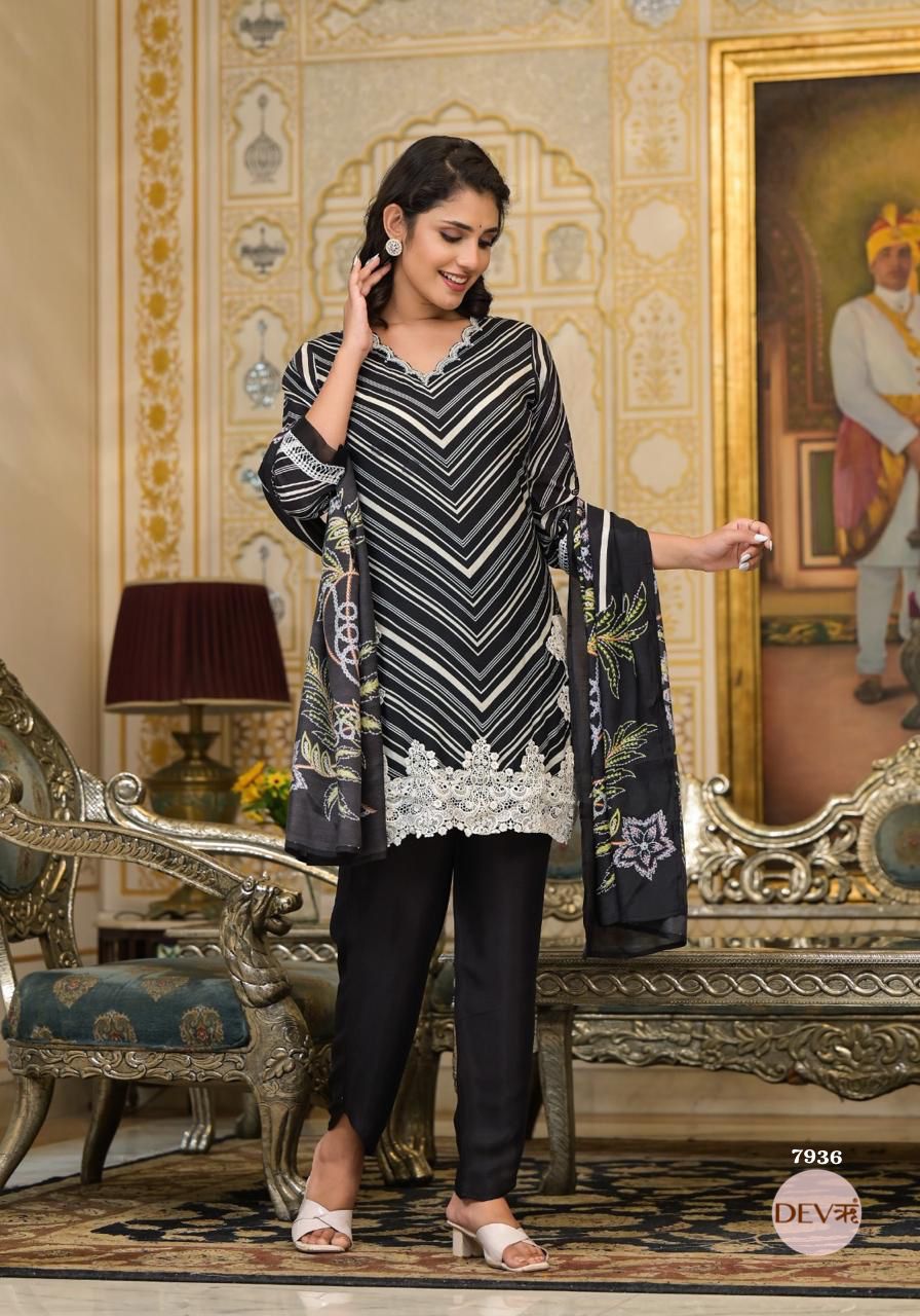 Stylish Pure muslin suit set {7936}