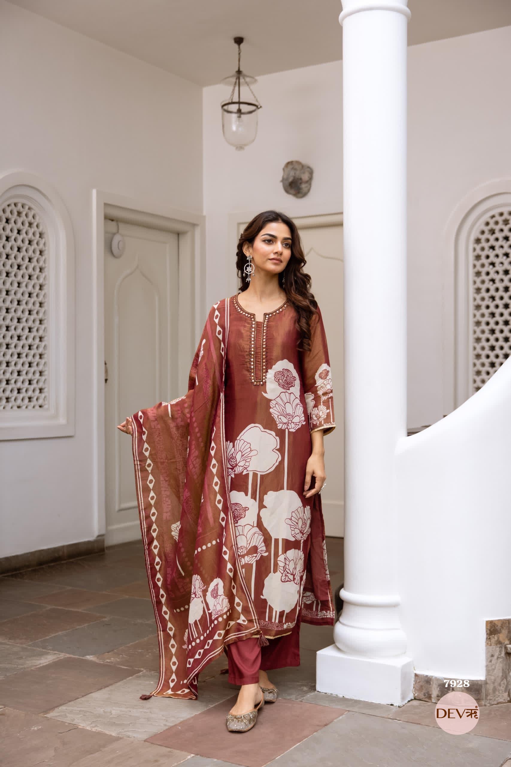 Pure tissue silk suit