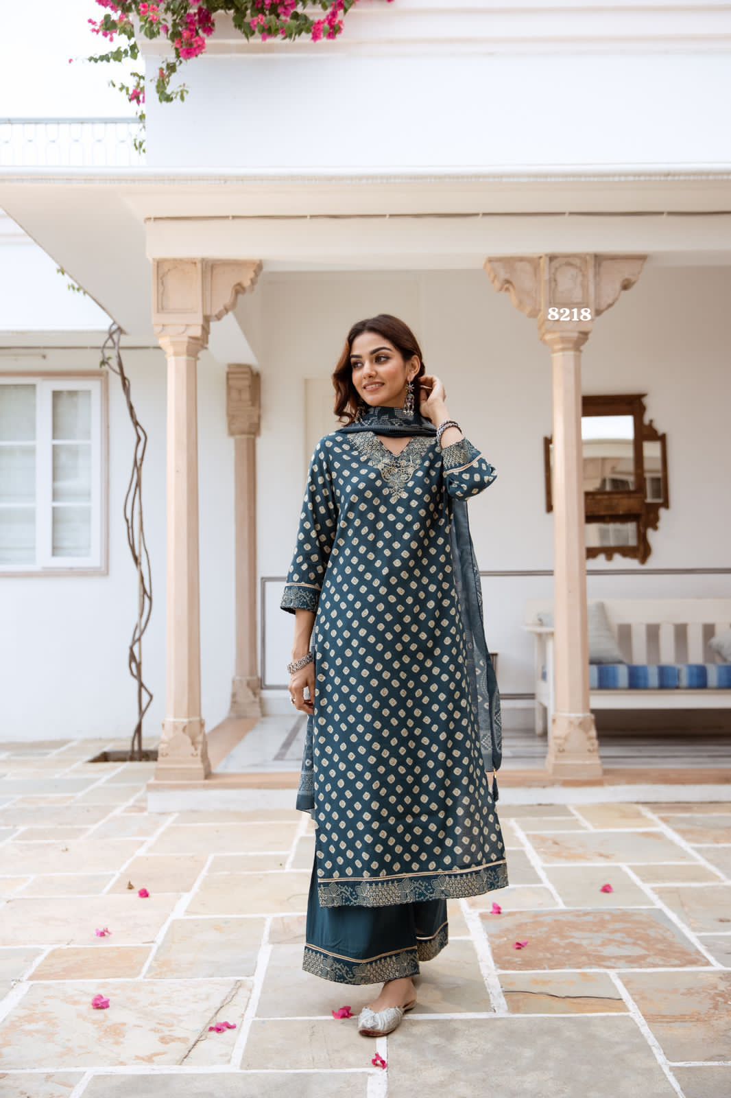 Pure muslin bandhani {8218}