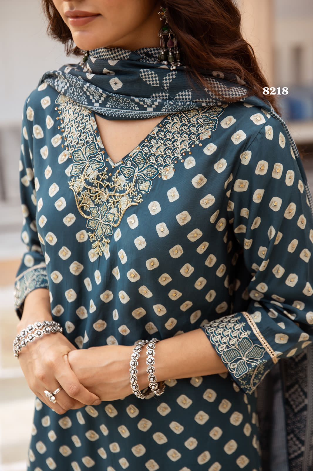 Pure muslin bandhani {8218}