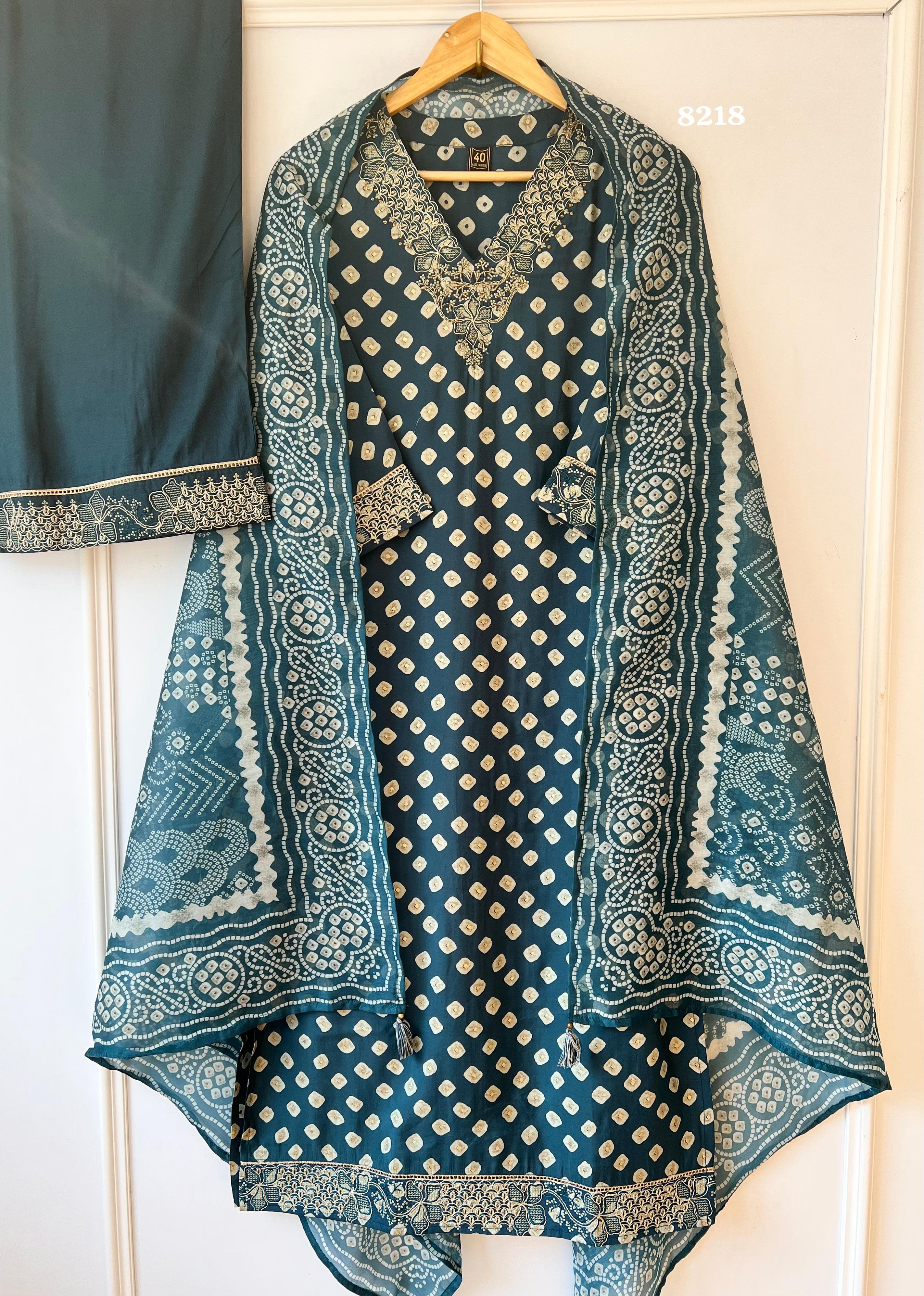 Pure muslin bandhani {8218}