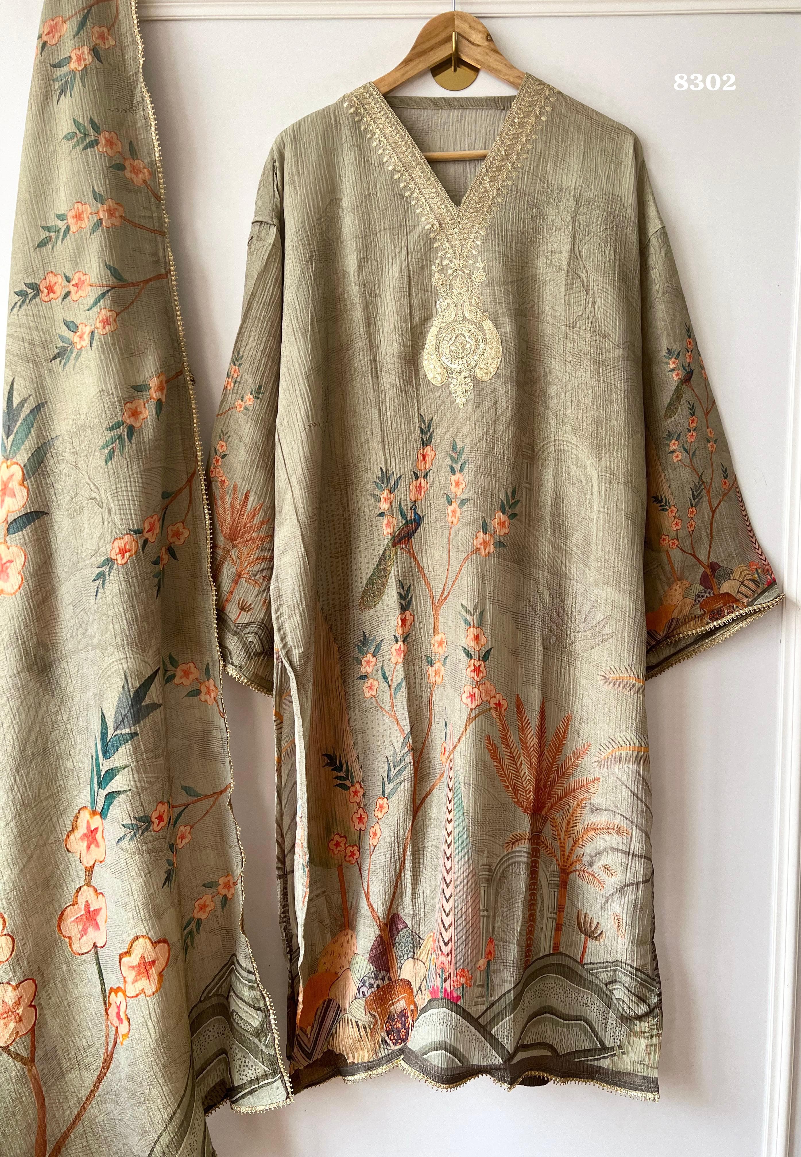 Pure tissue silk {8302}