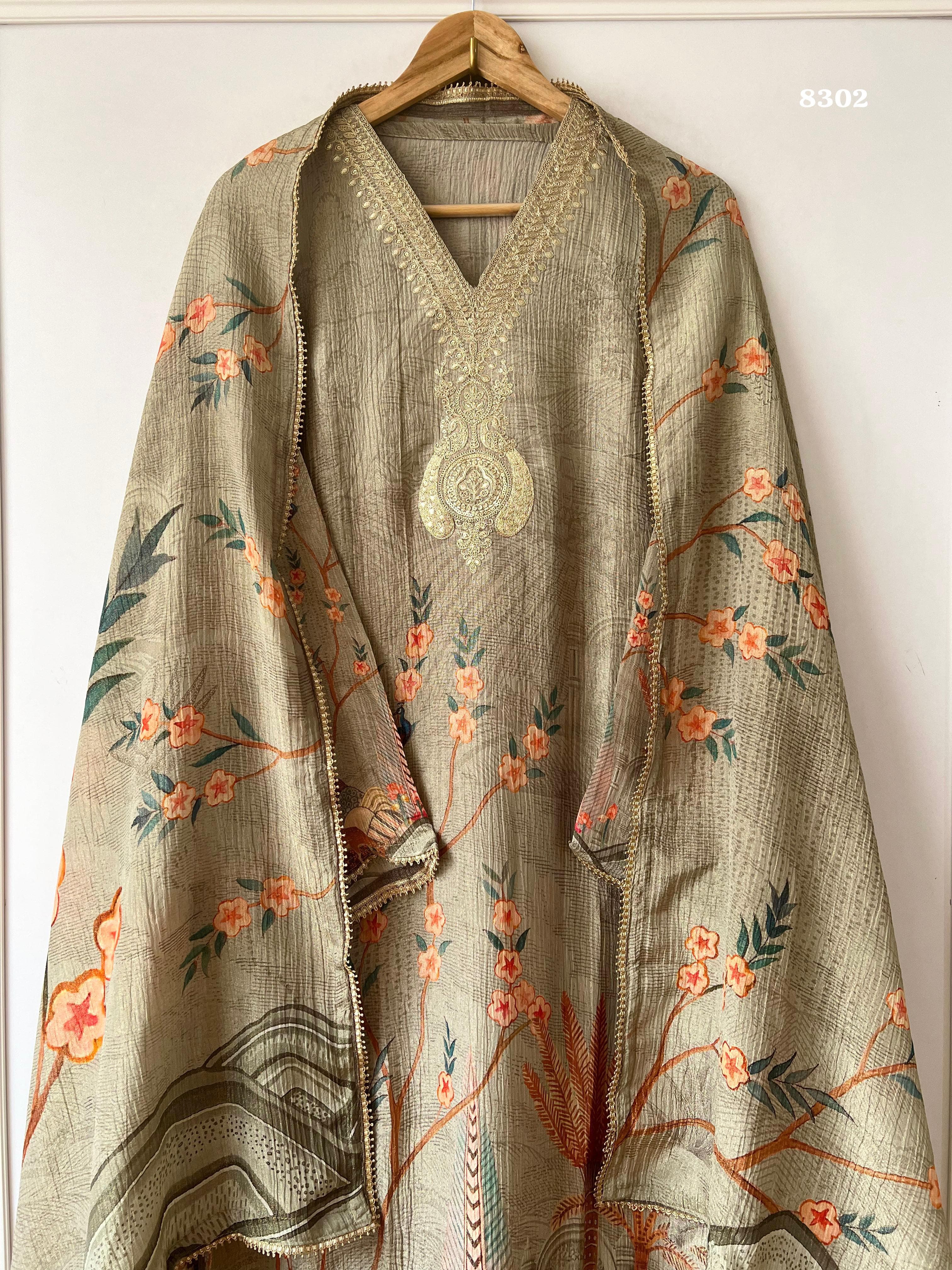 Pure tissue silk {8302}