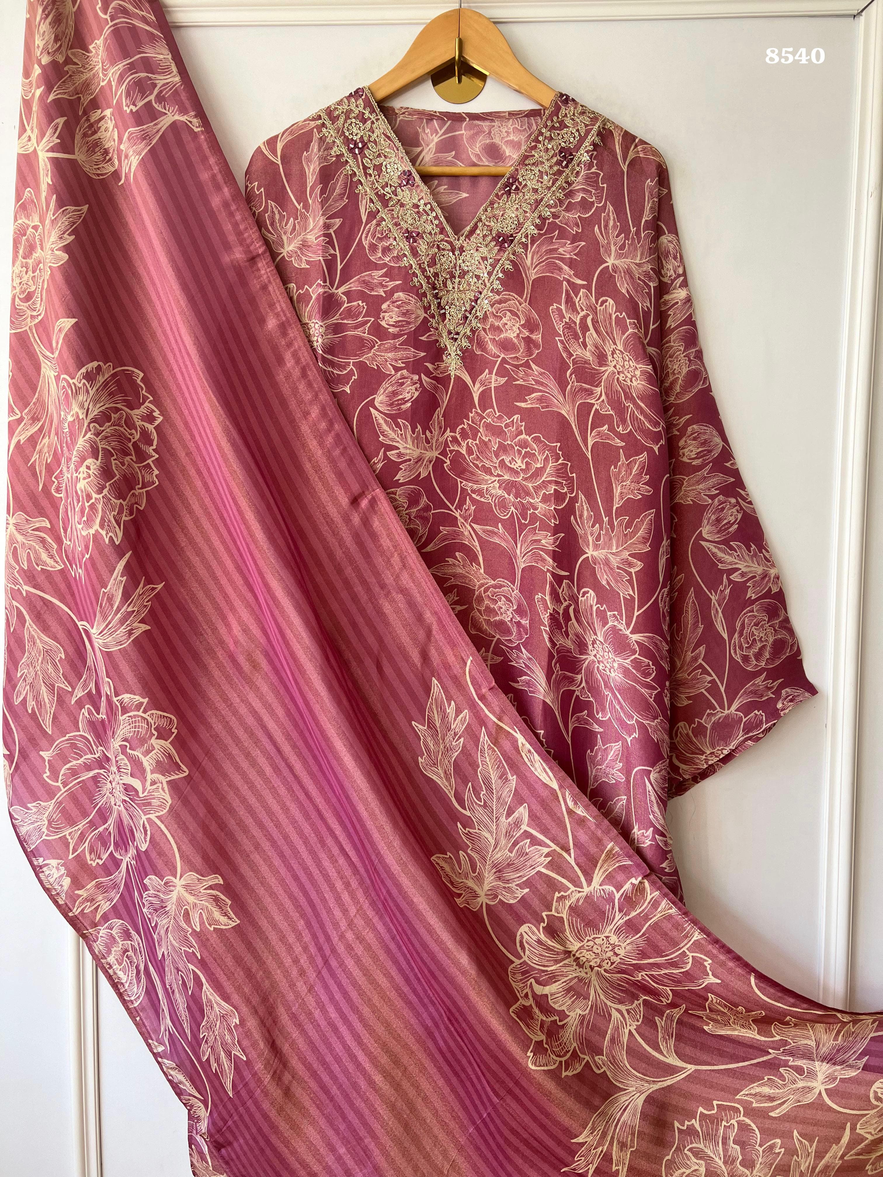 Pure tissue silk {8540}