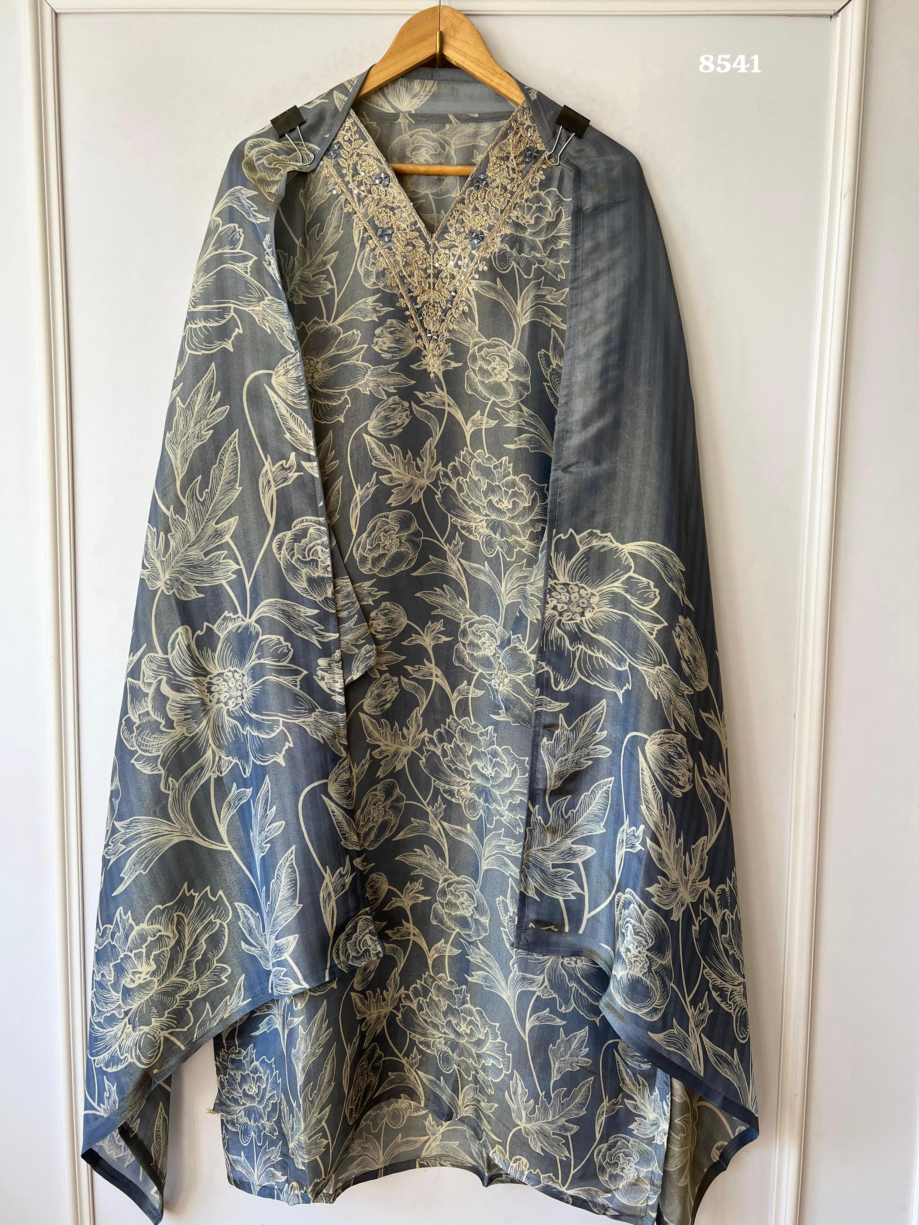 Pure tissue silk {8541}