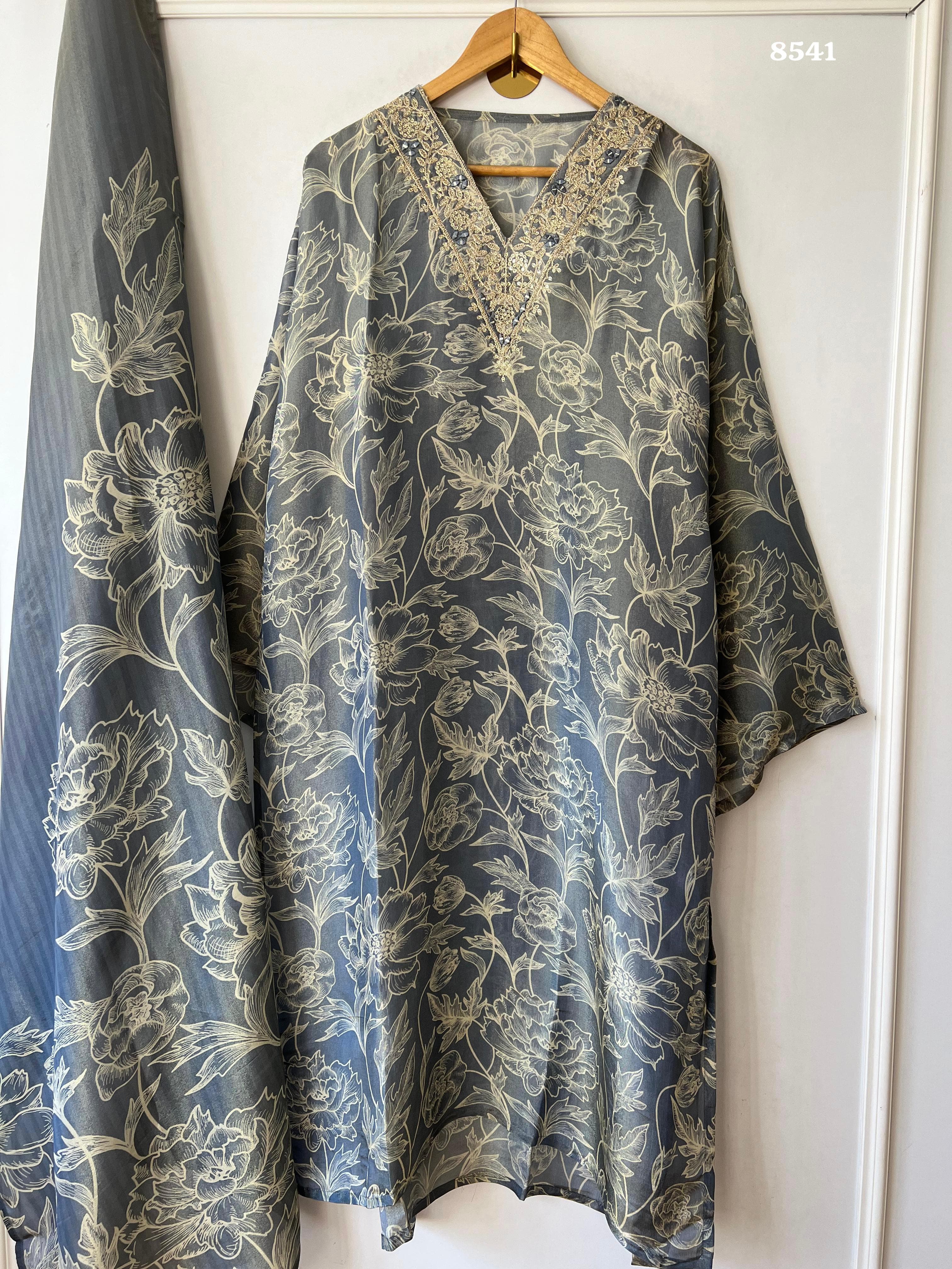 Pure tissue silk {8541}