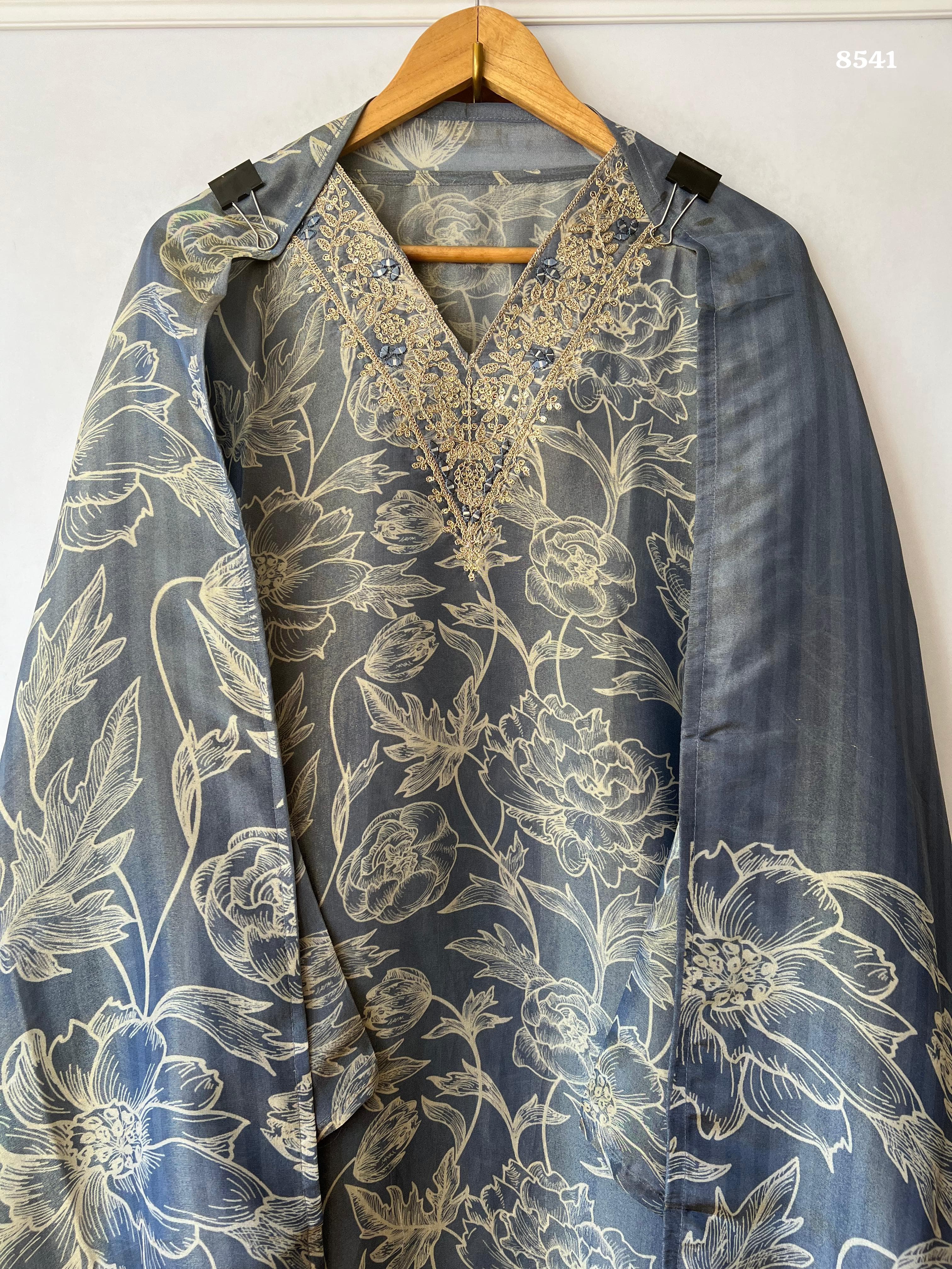 Pure tissue silk {8541}