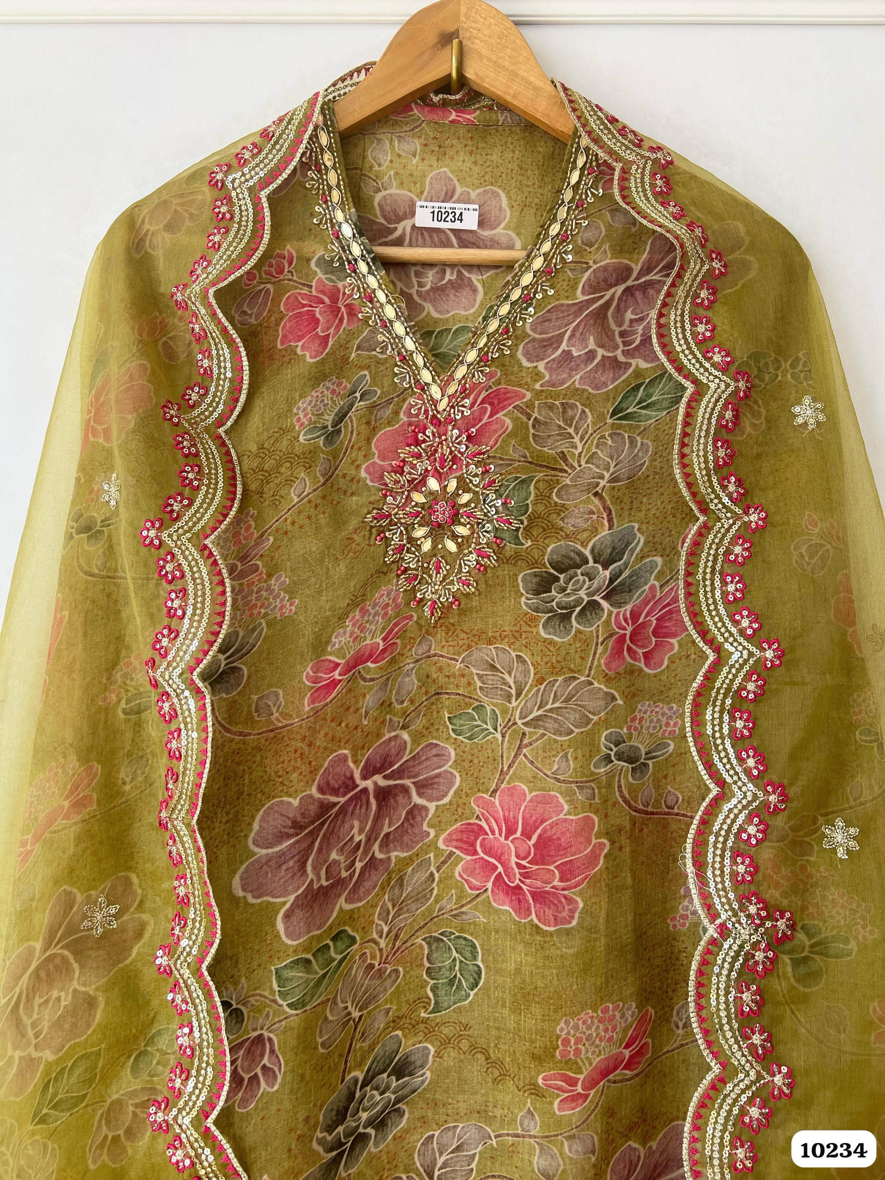 Pure soft organza un stitched {10234}