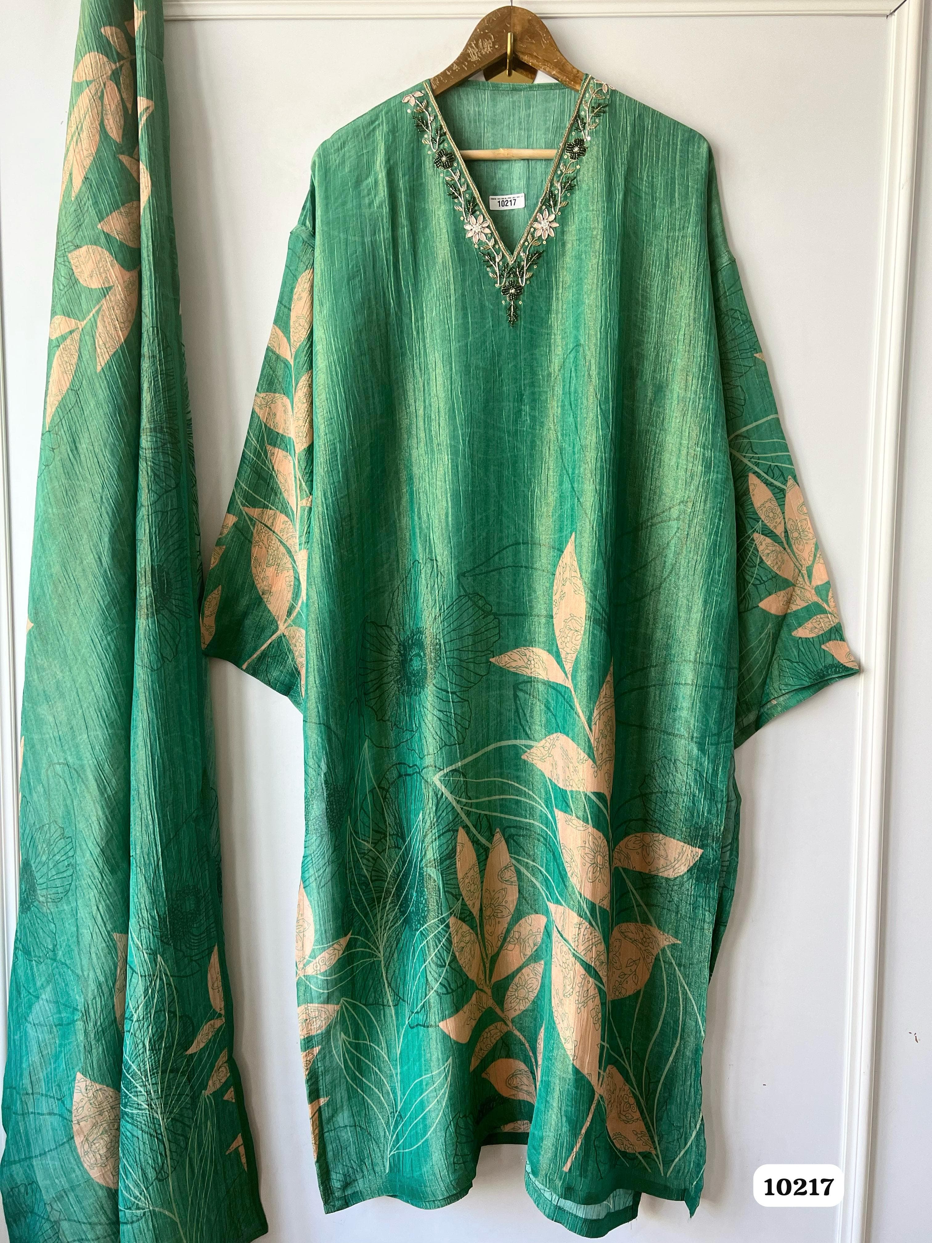 Pure soft tissue crush silk semi stitched