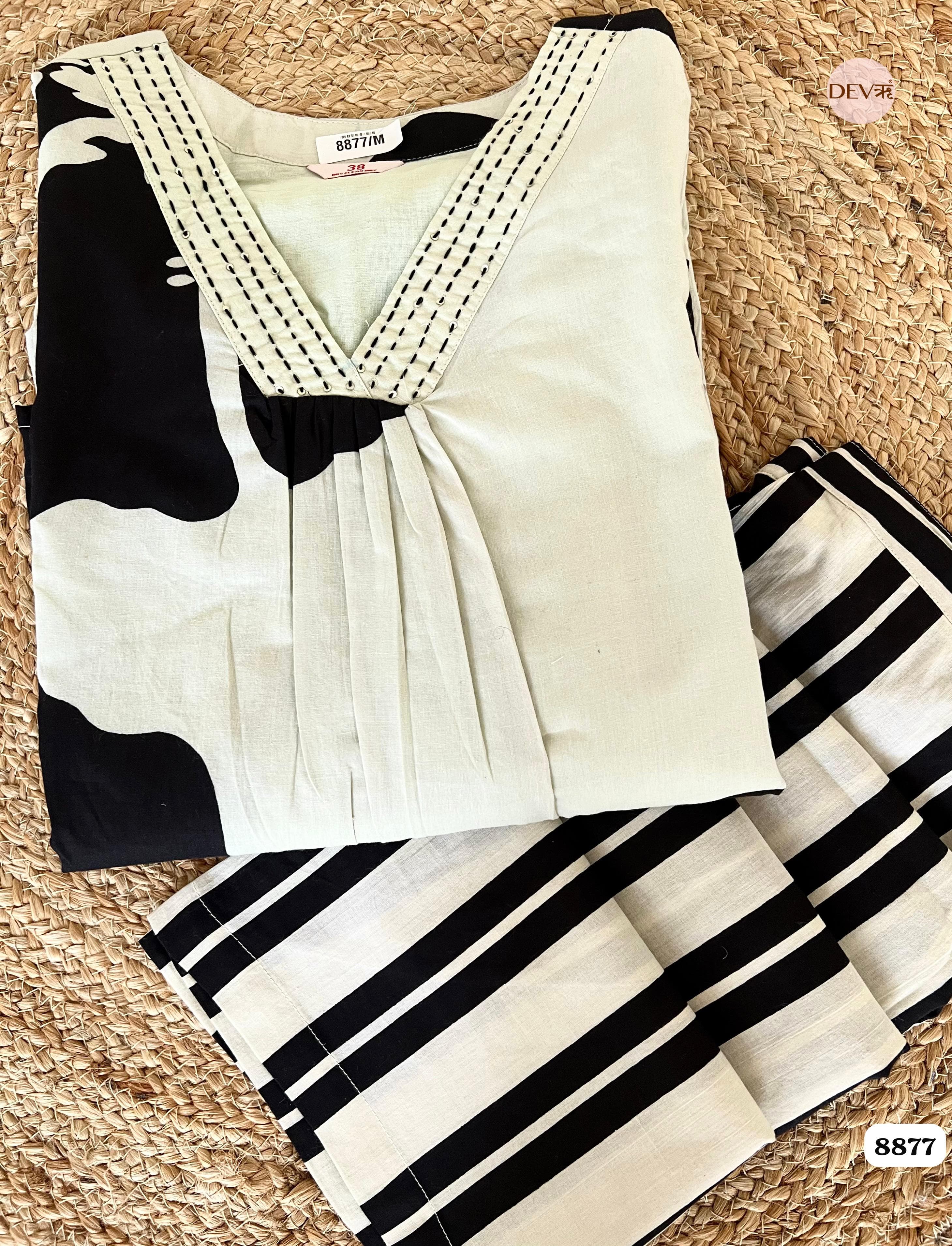 Black Cotton Printed Elegant Neckline Co-Ord -Set Of 2 {8877}