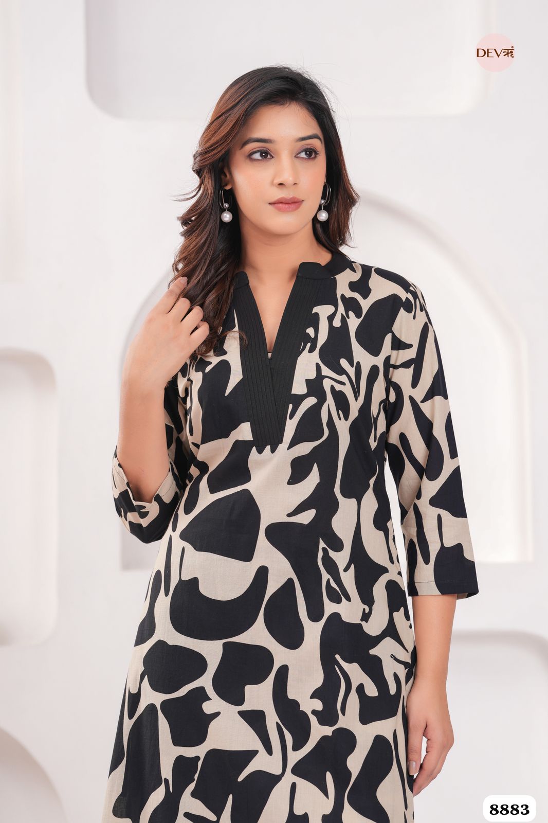 Black Cotton Printed Elegant Neckline Co-Ord -Set Of 2 {8883}