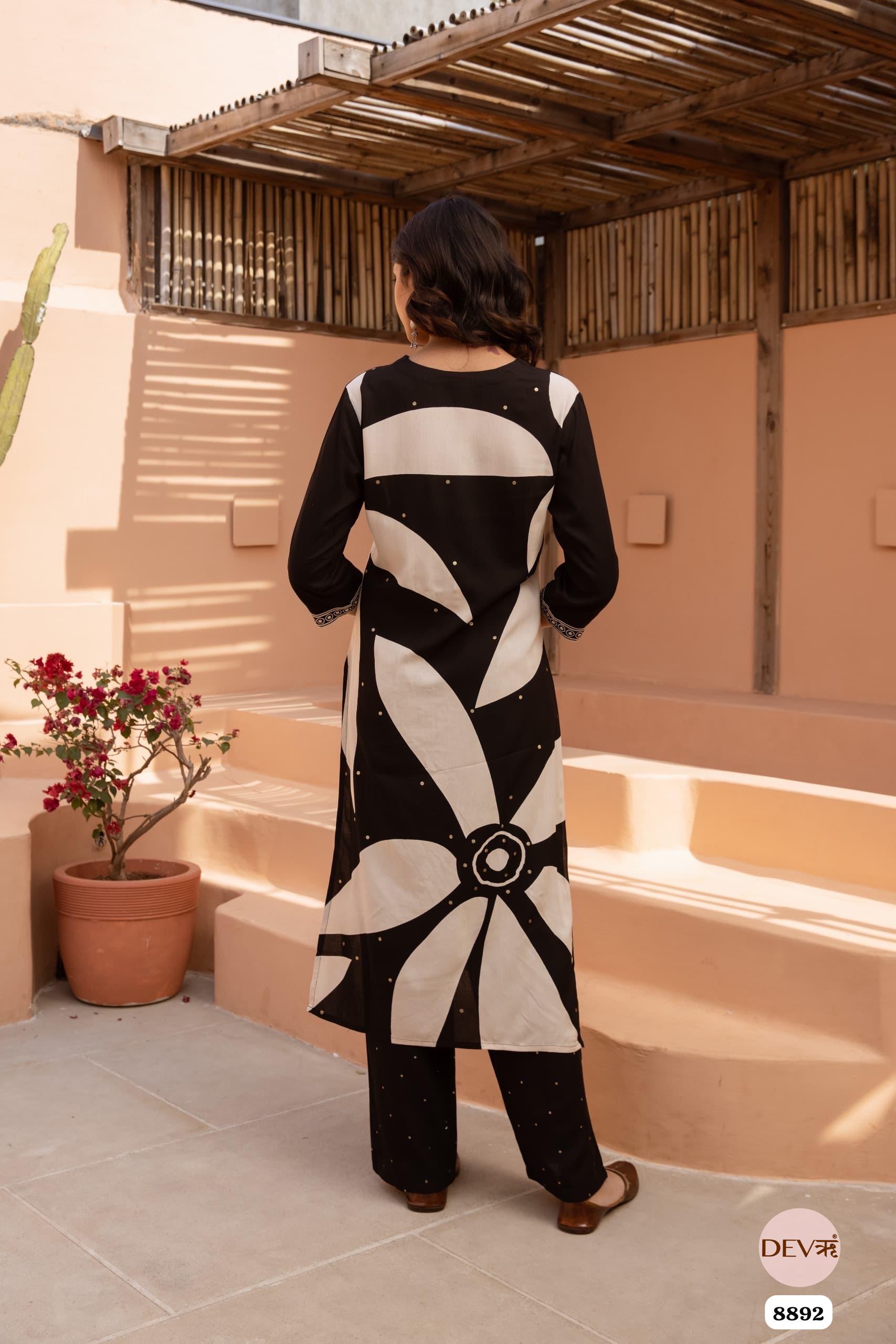 Black & white German Reyon Printed Readymades Co-Ord -Set Of 2 {8892}