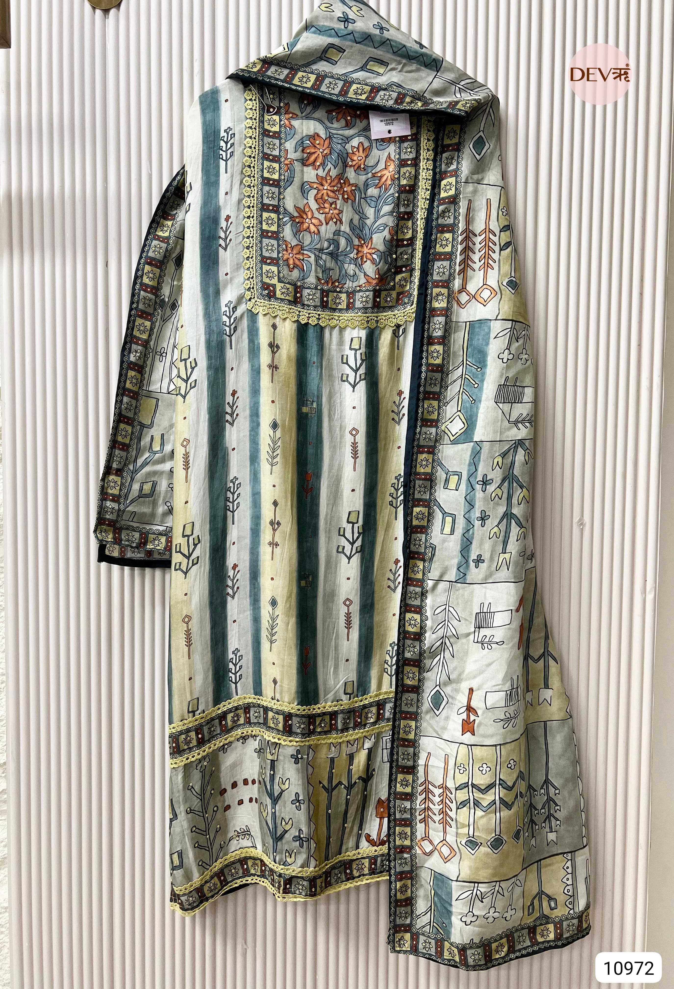 Green Muslin Unstitched Printed Hand Embidered -Set Of 3 {10972}