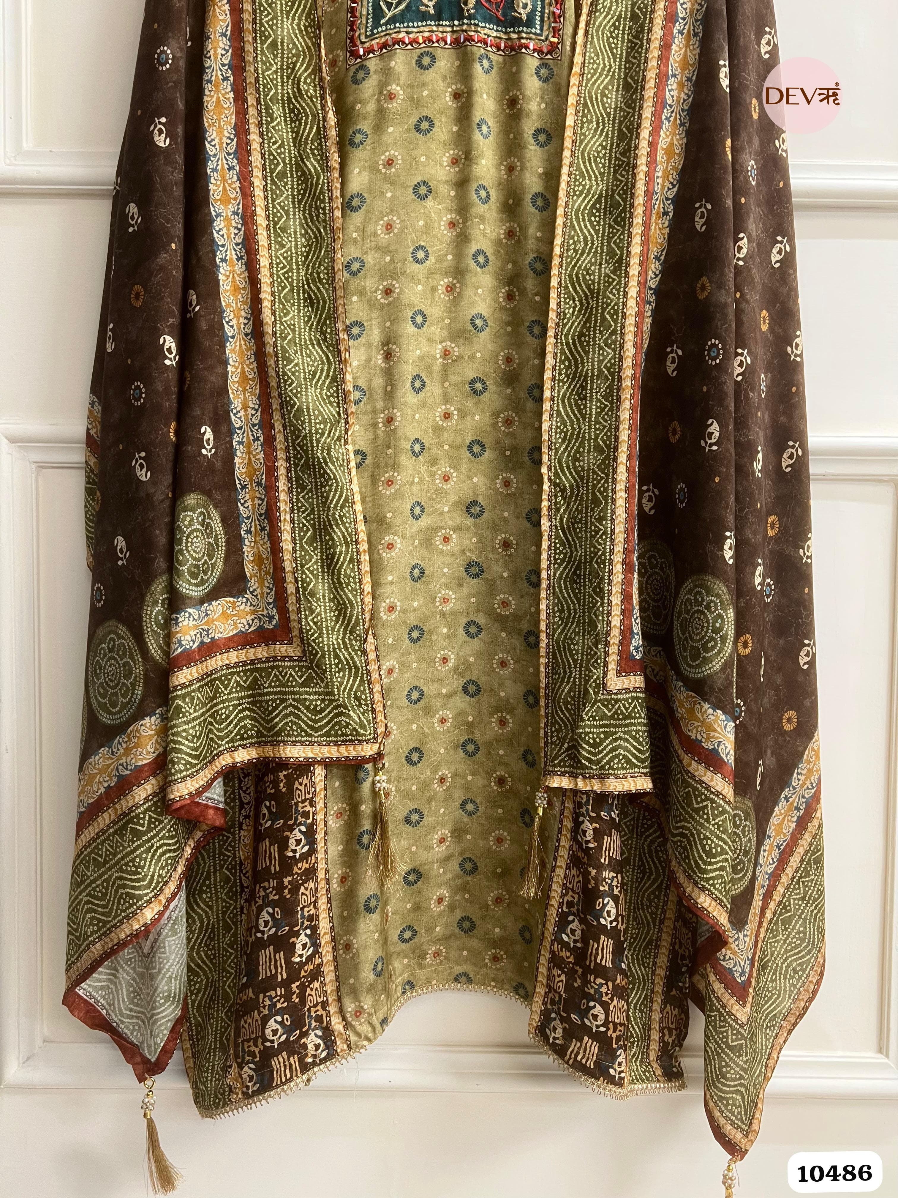 Mehendi green Muslin Unstitched Printed Hand Embroidered -Set Of 3 {10486}