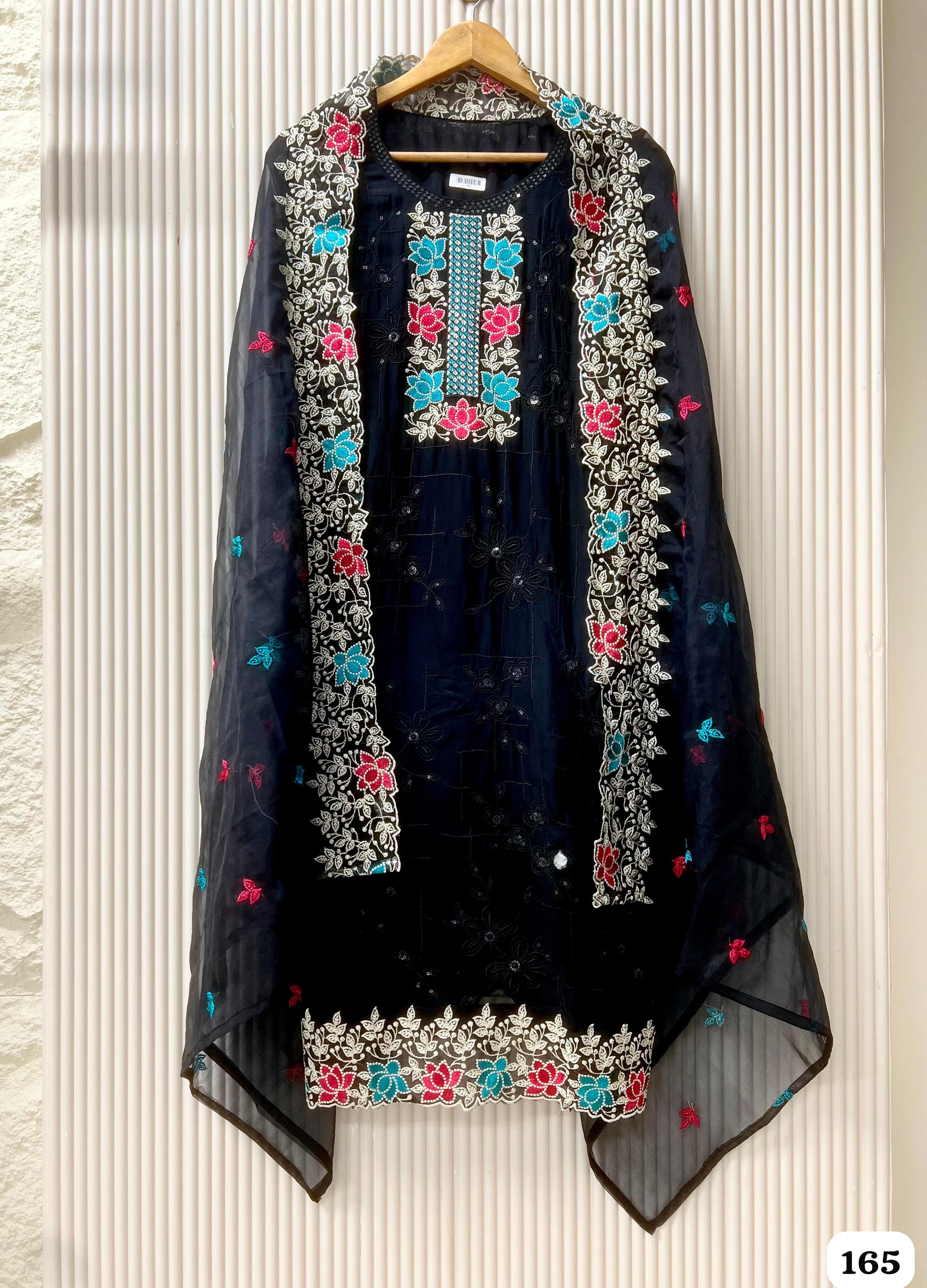 On Devri Utsav {165}