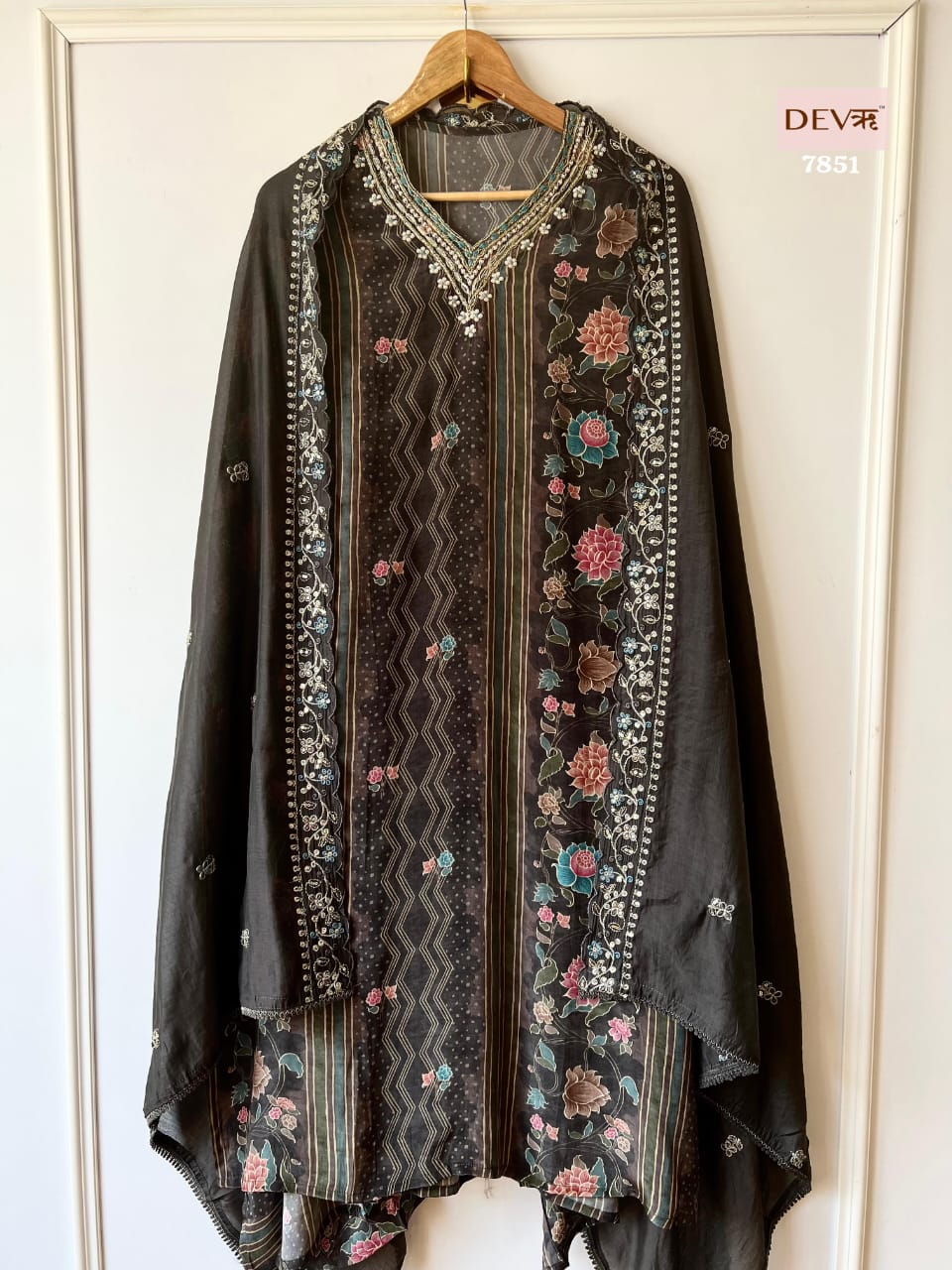 Natural Crepe Suit Set {7851}
