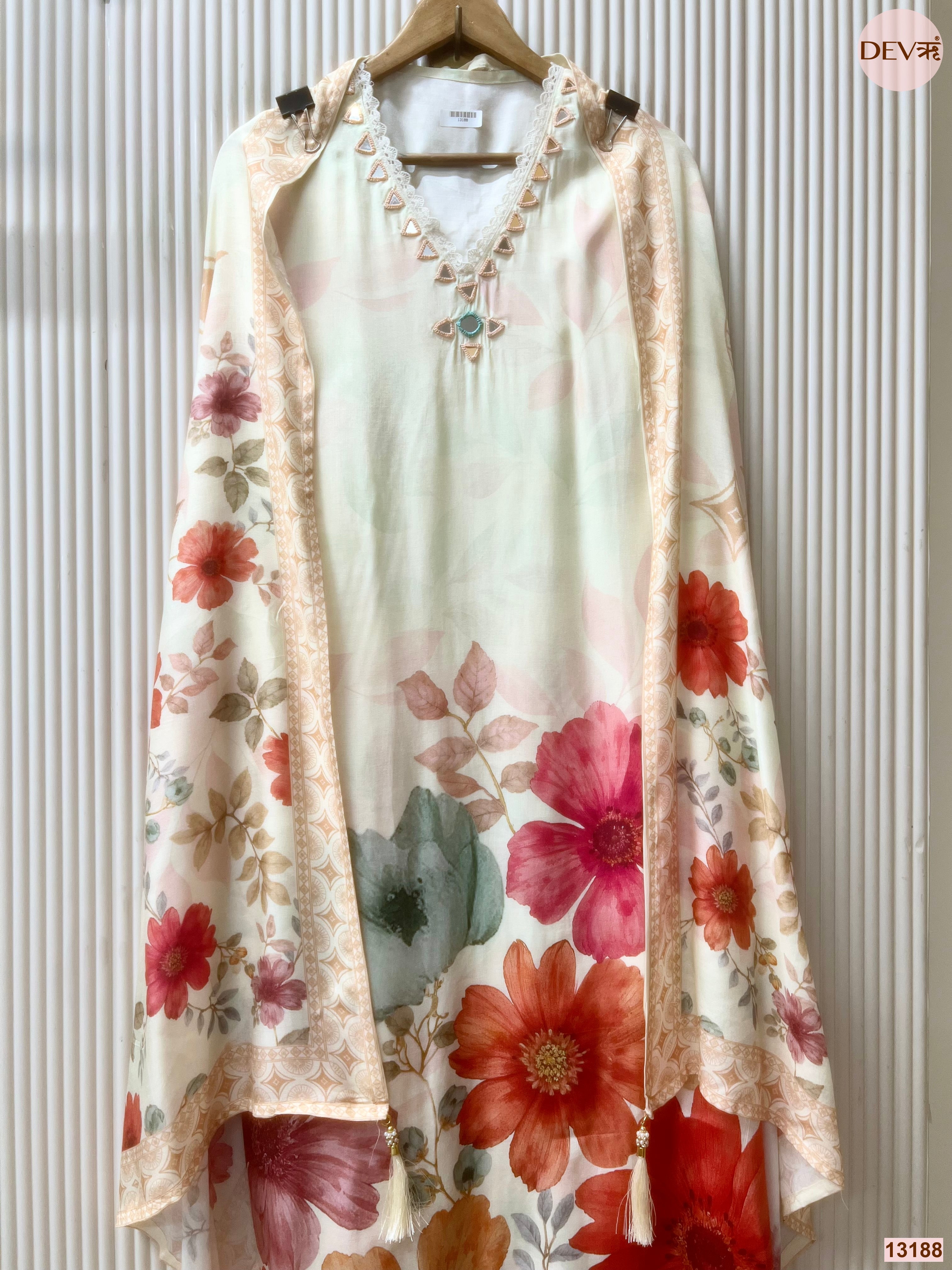 Cream Muslin Printed Unstitched 3-Piece Suit (Devri – D.No 13188)