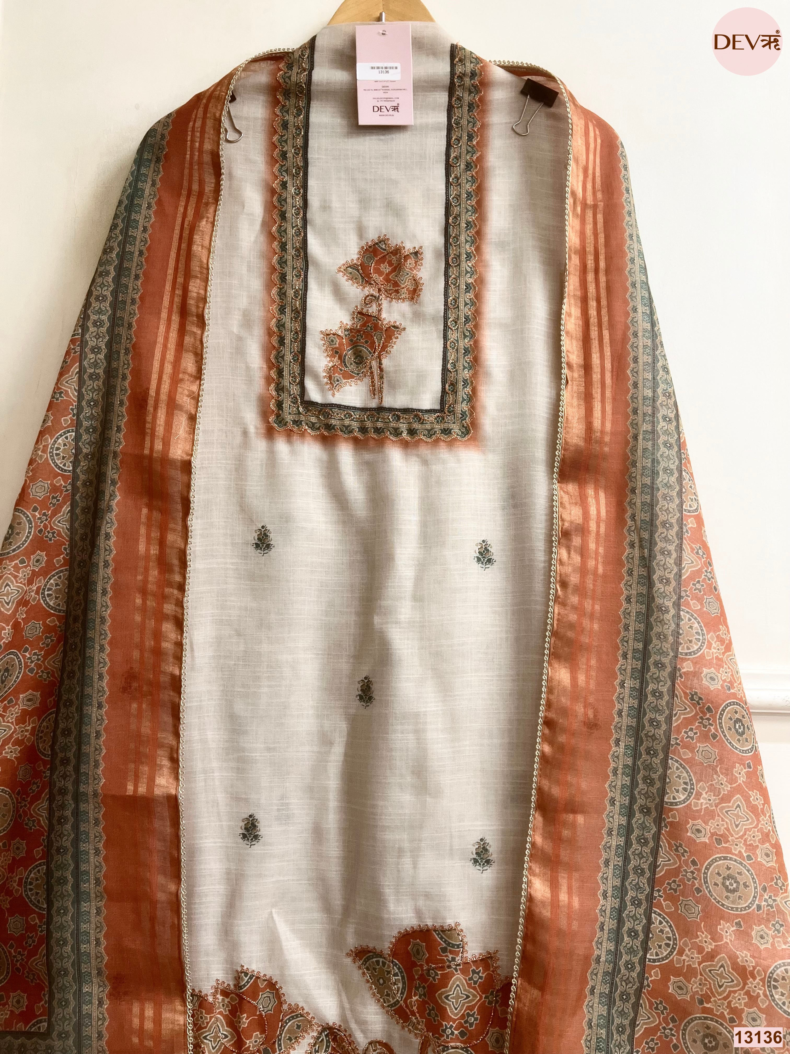 Off White Linen Printed Unstitched 3-Piece Suit (Devri – D.No 13136)