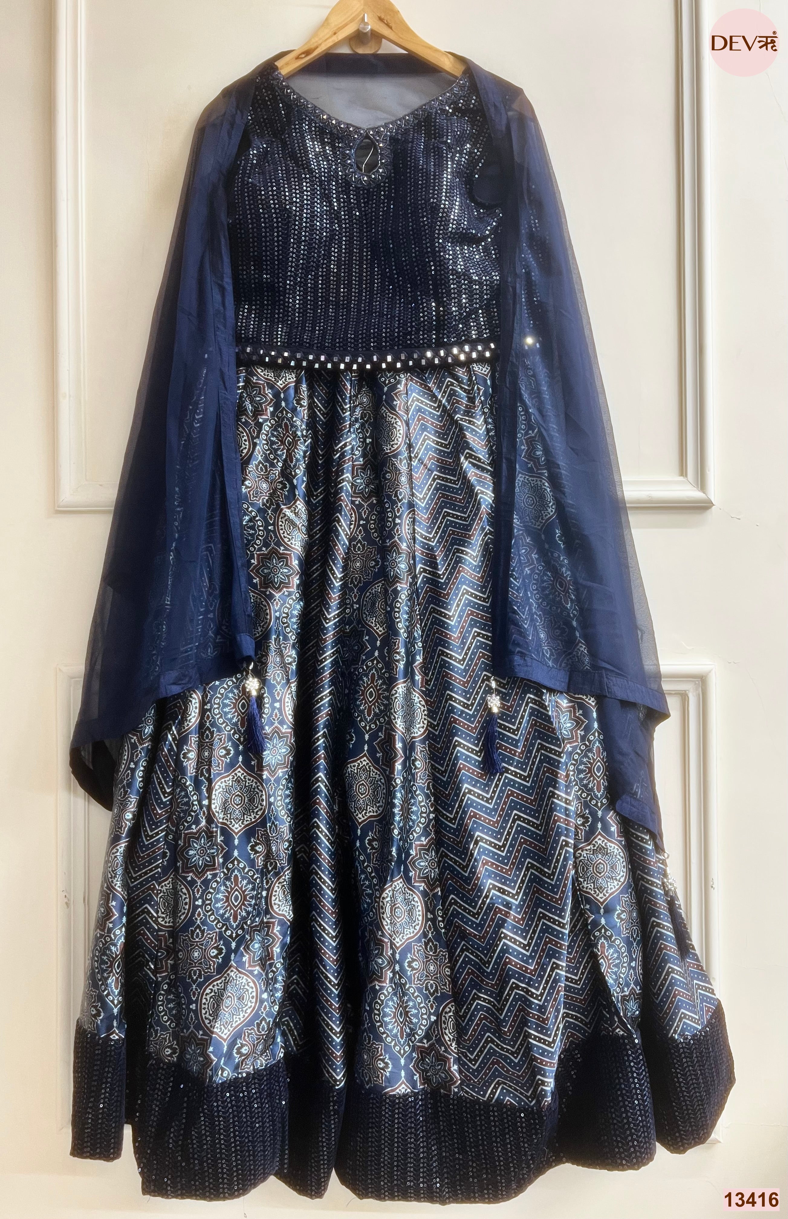 Nayira Georgete Embroidered Navy Blue 3-Piece Set (Devri – D.No 13416)