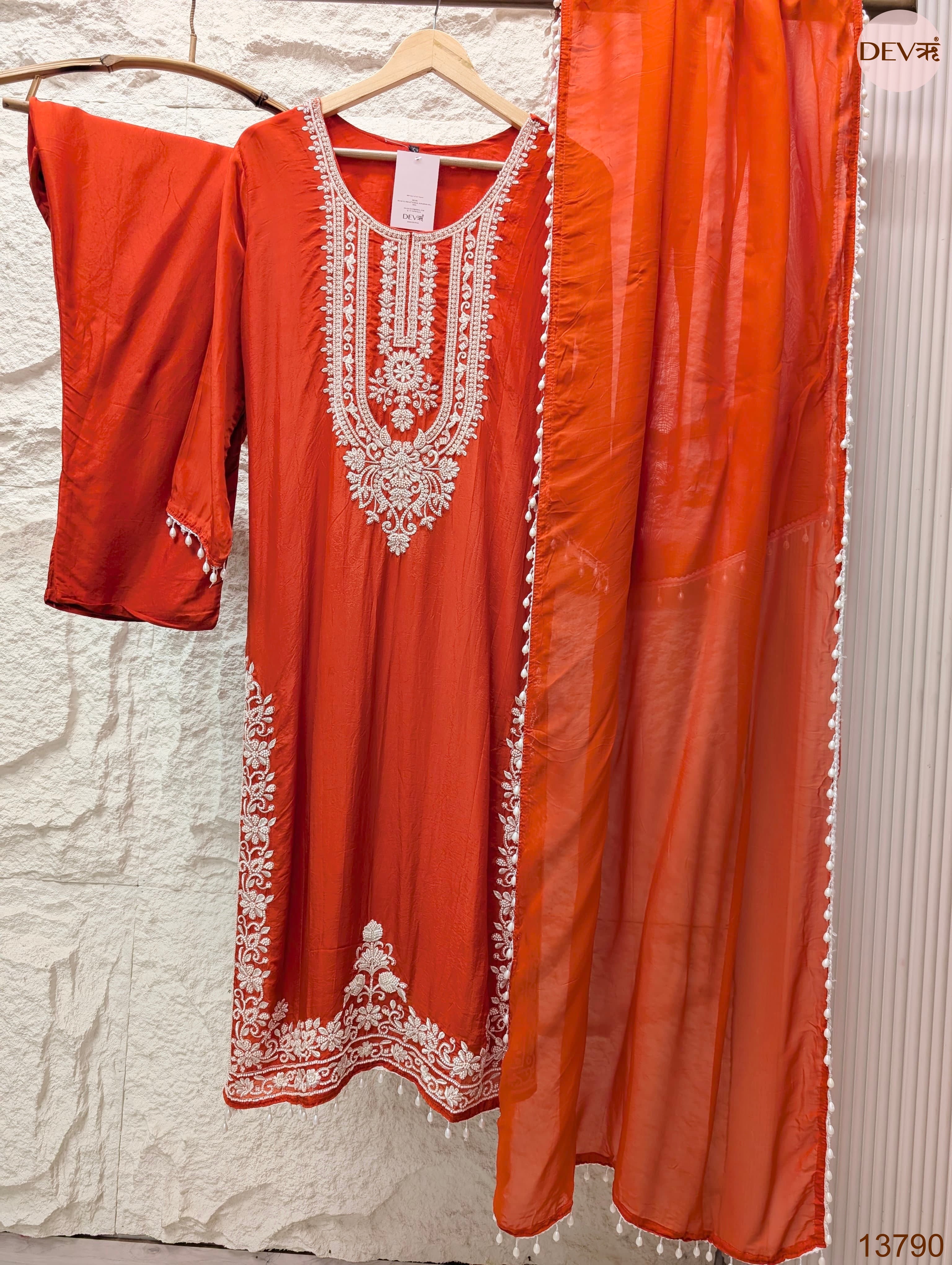 Zarmin Pure organza silk Embroidered Rust 3-Piece Set (Devri – D.No 13790)