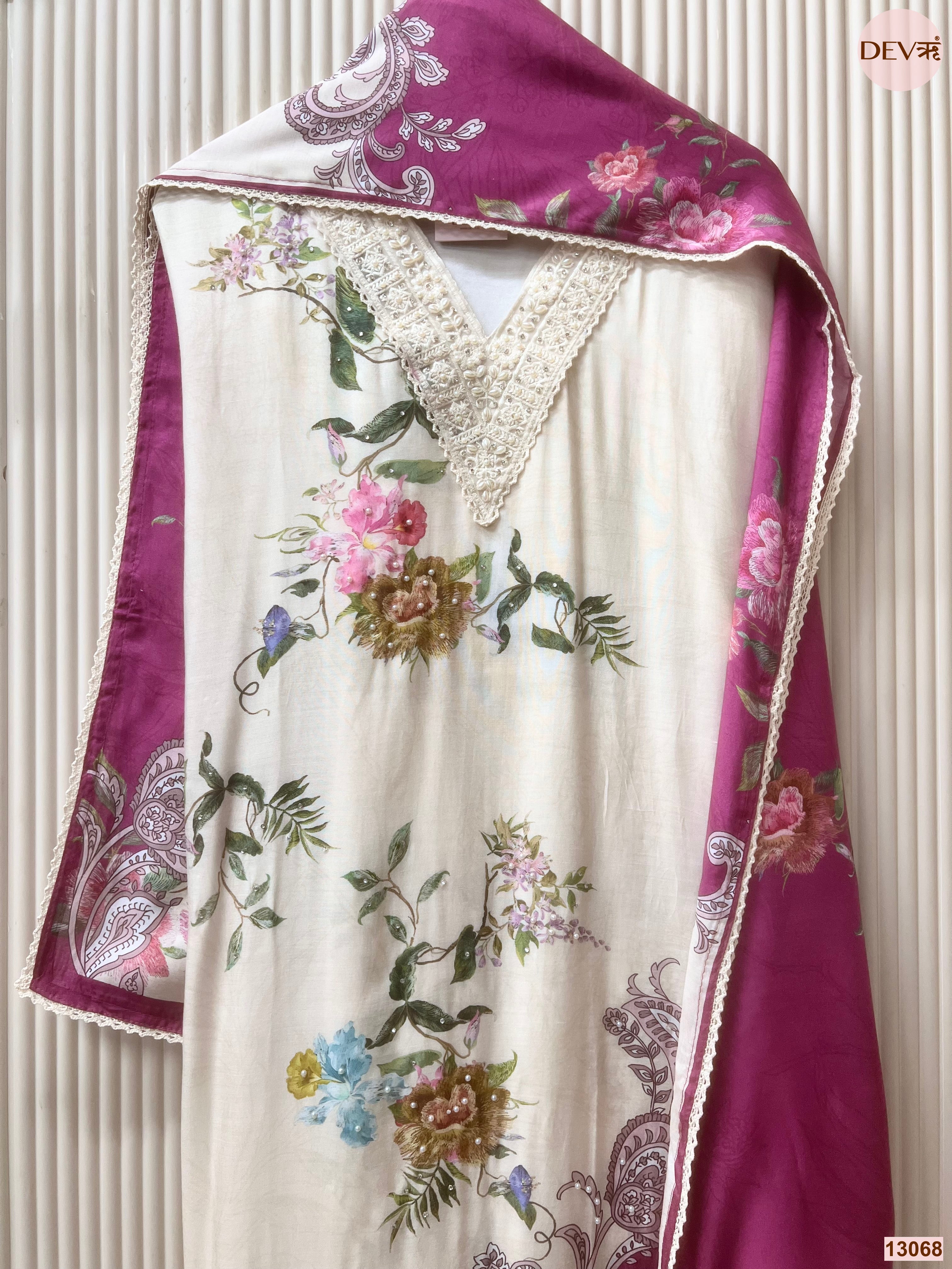 Cream Muslin Printed Unstitched 3-Piece Suit (Devri – D.No 13068)