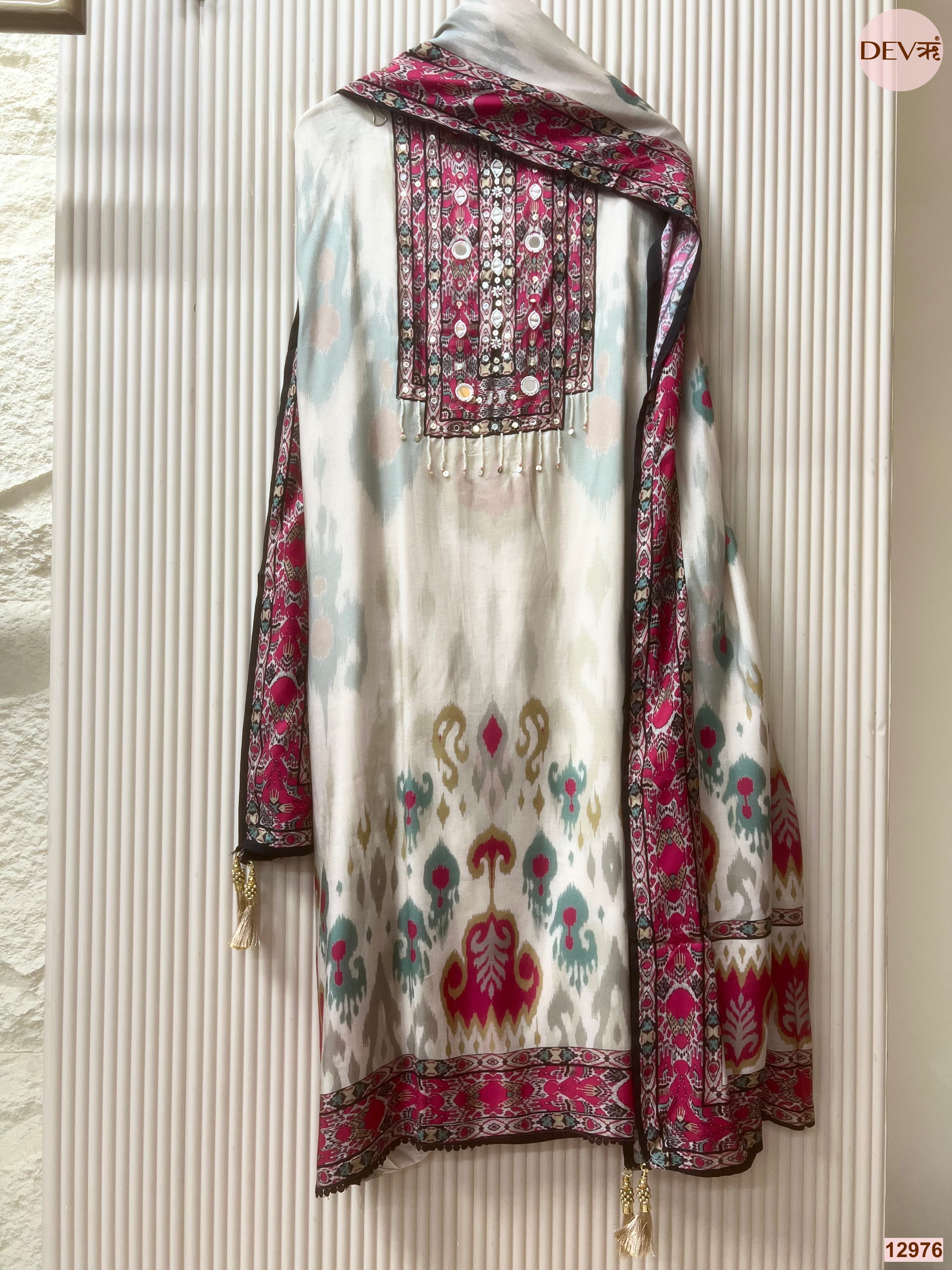 Off White Muslin Printed Unstitched 3-Piece Suit (Devri – D.No 12976)