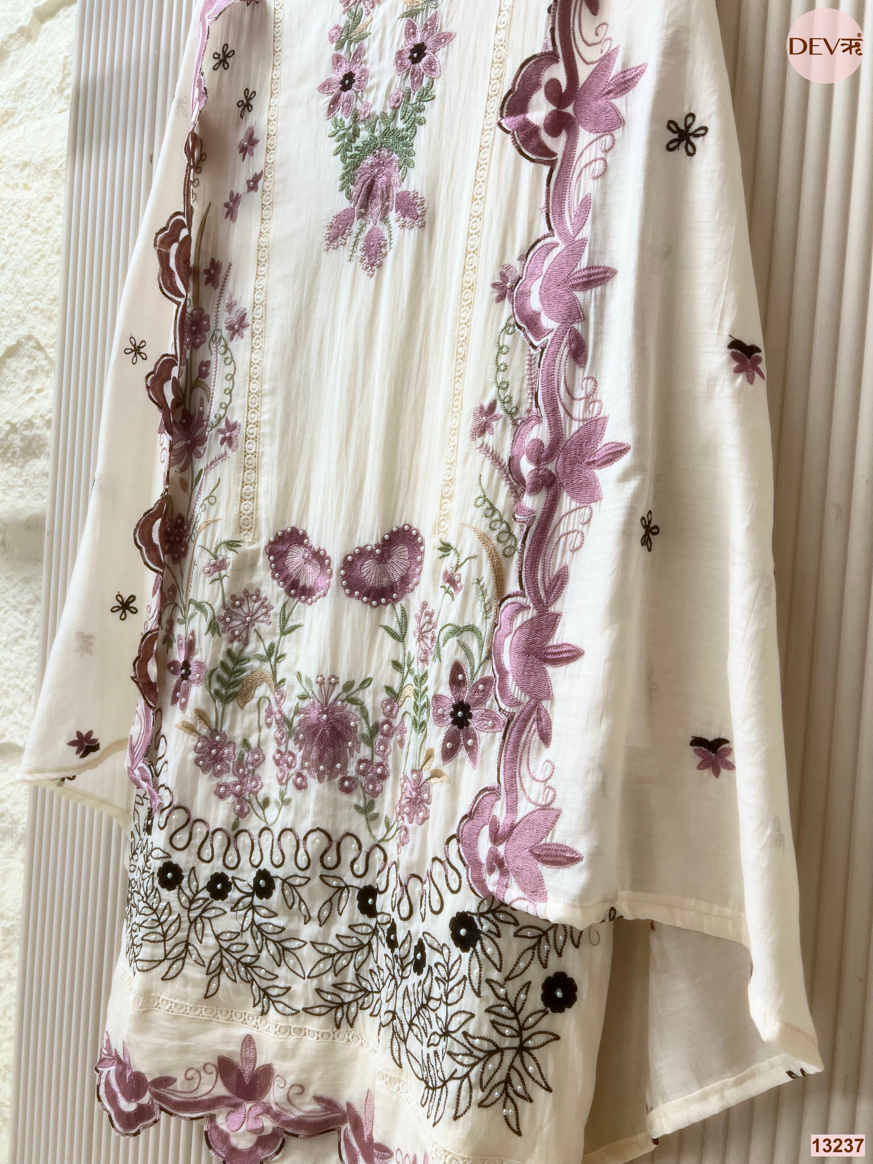 Off White Mul Cotton Embroidered Unstitched 3-Piece Suit (Devri – D.No 13237)