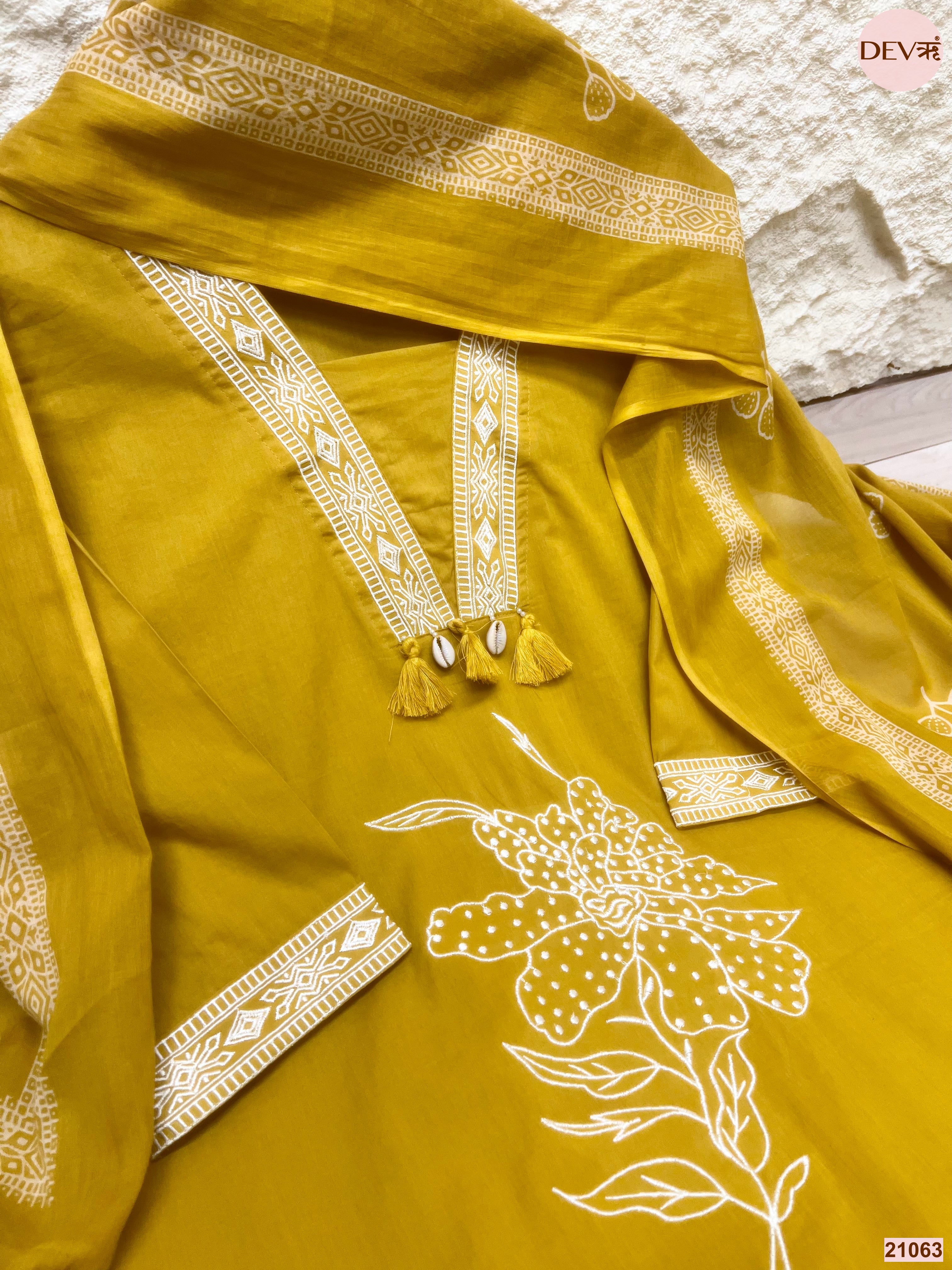 Gulnaar Cotton slub Printed Mustard 3-Piece Set (Devri – D.No 21063)