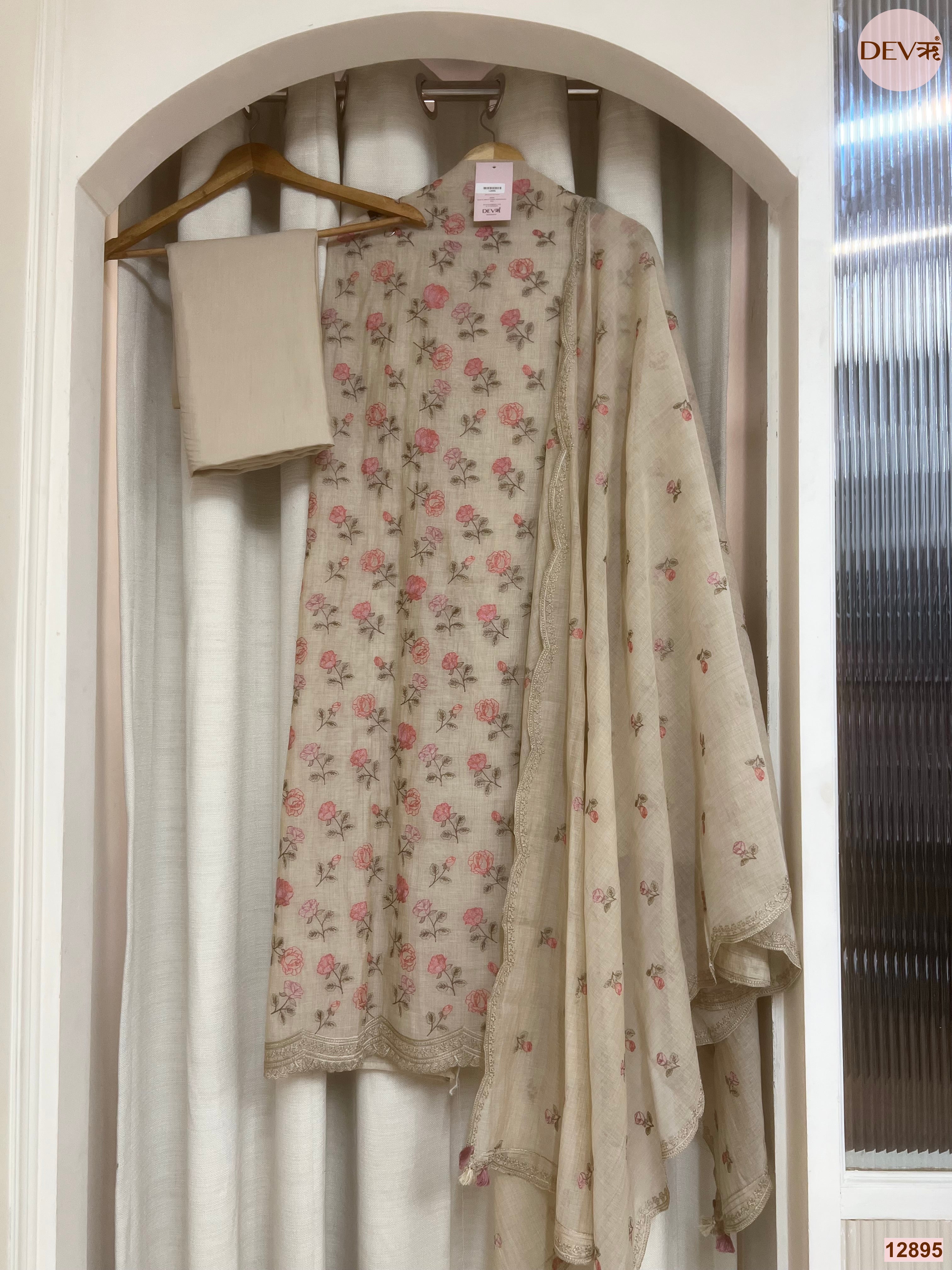 Cream Mul Chanderi Printed Unstitched 3-Piece Suit (Devri – D.No 12895)
