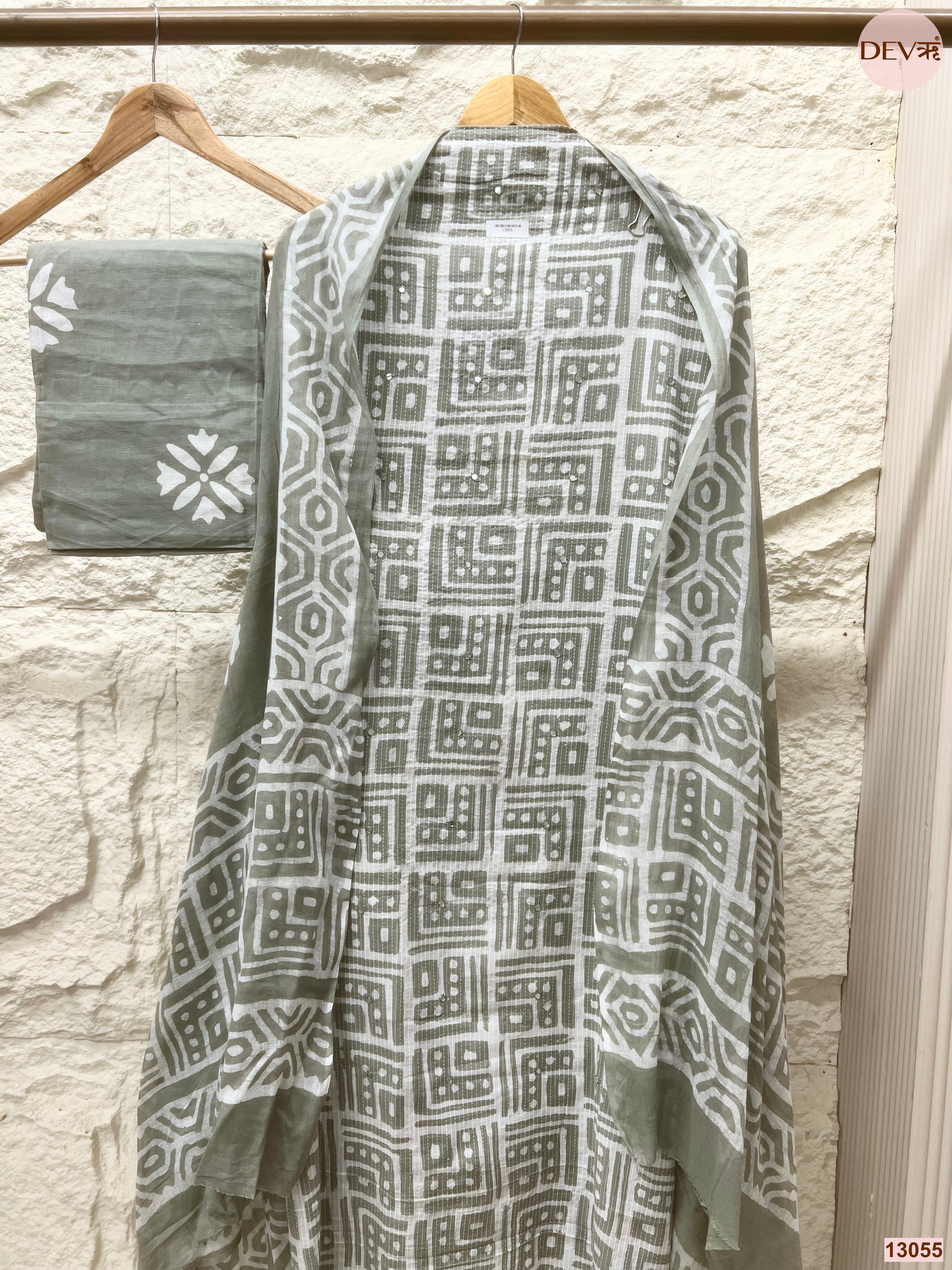 Sage Cotton Printed Unstitched 3-Piece Suit (Devri – D.No 13055)