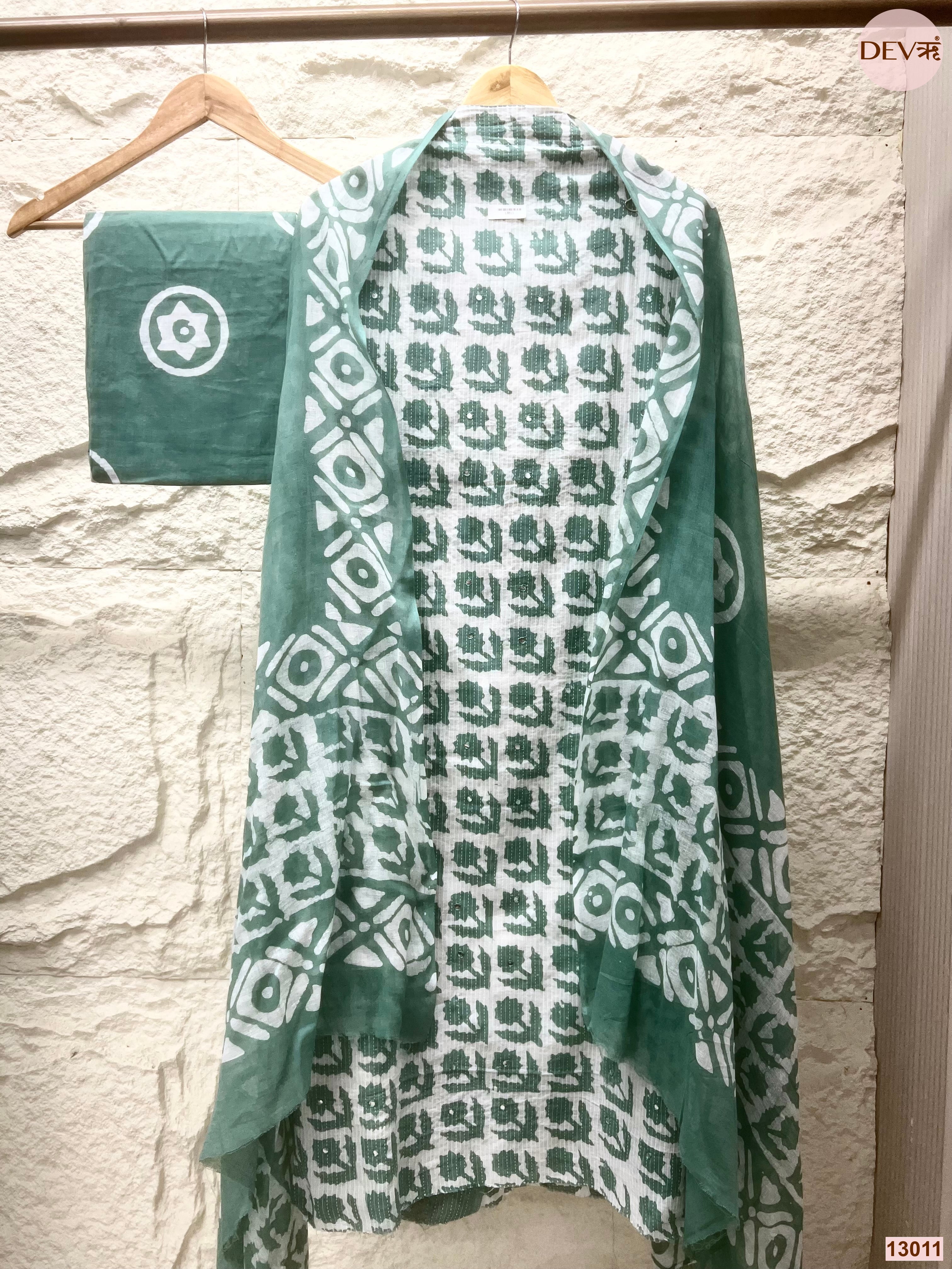 Green Cotton Printed Unstitched 3-Piece Suit (Devri – D.No 13011)
