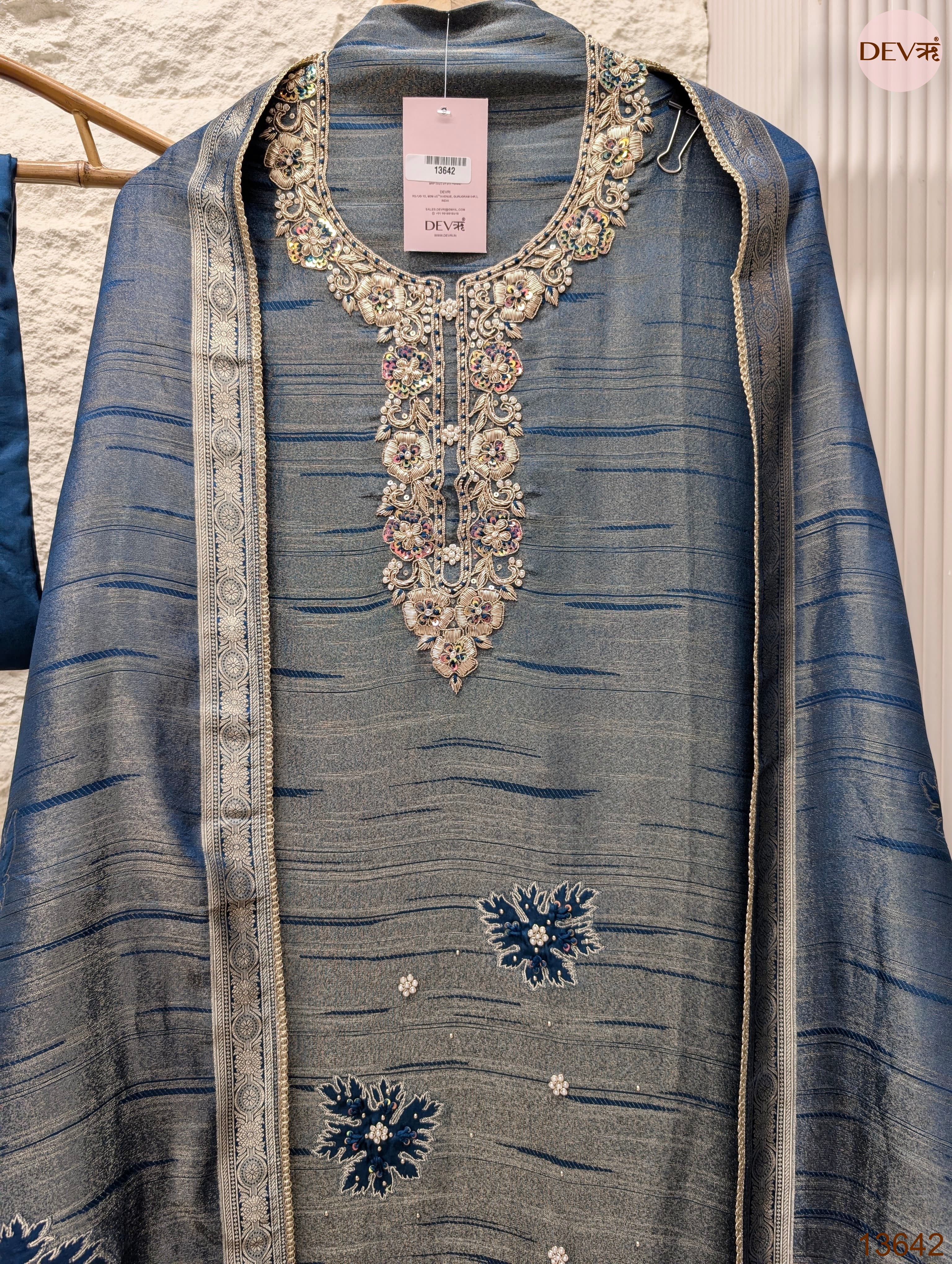 Blue Pure Girafe Banarasi Silk Embroidered Unstitched 3-Piece Suit (Devri – D.No 13642)