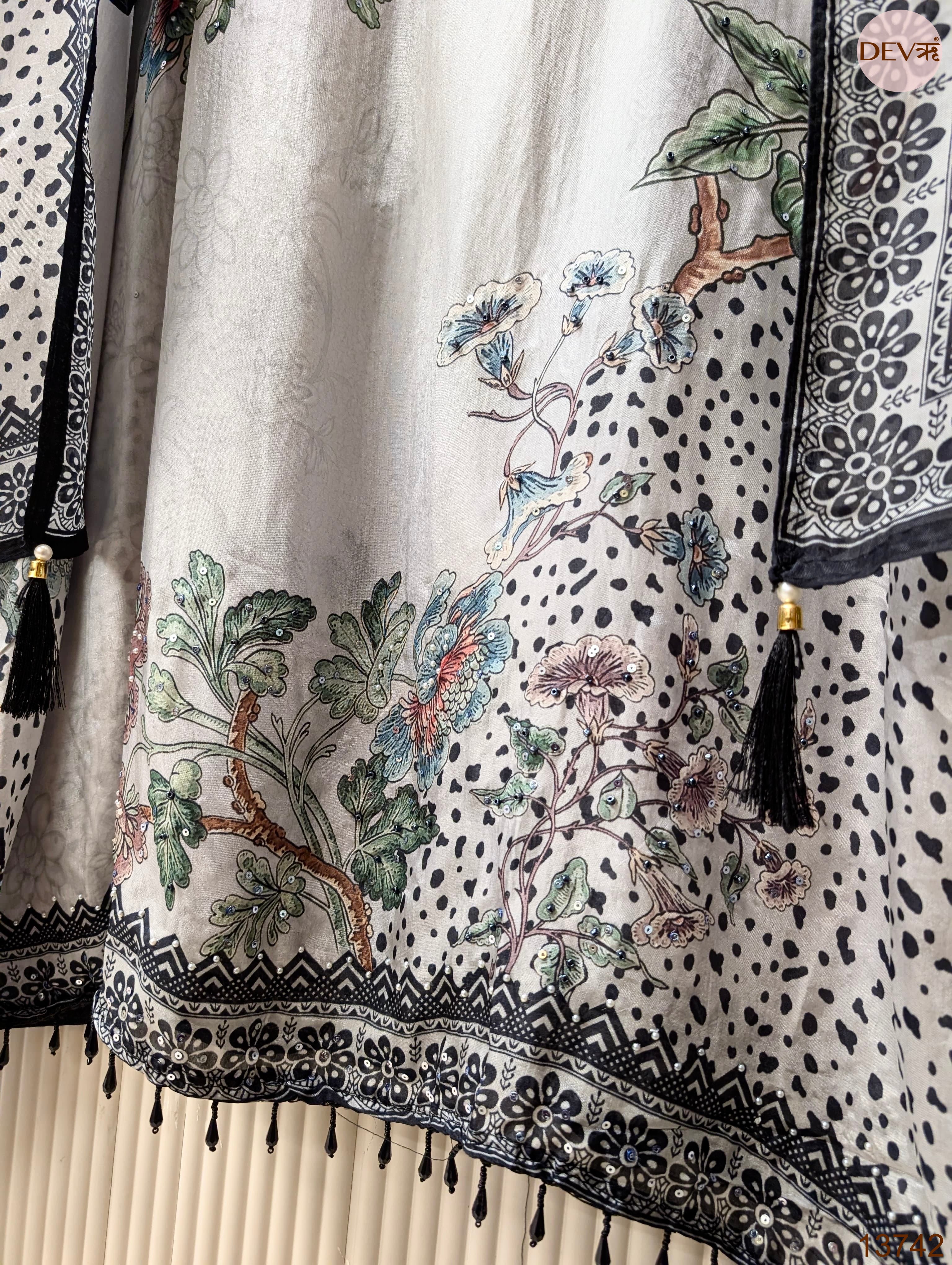 Grey Muslin Blend Printed Unstitched 3-Piece Suit (Devri – D.No 13742)