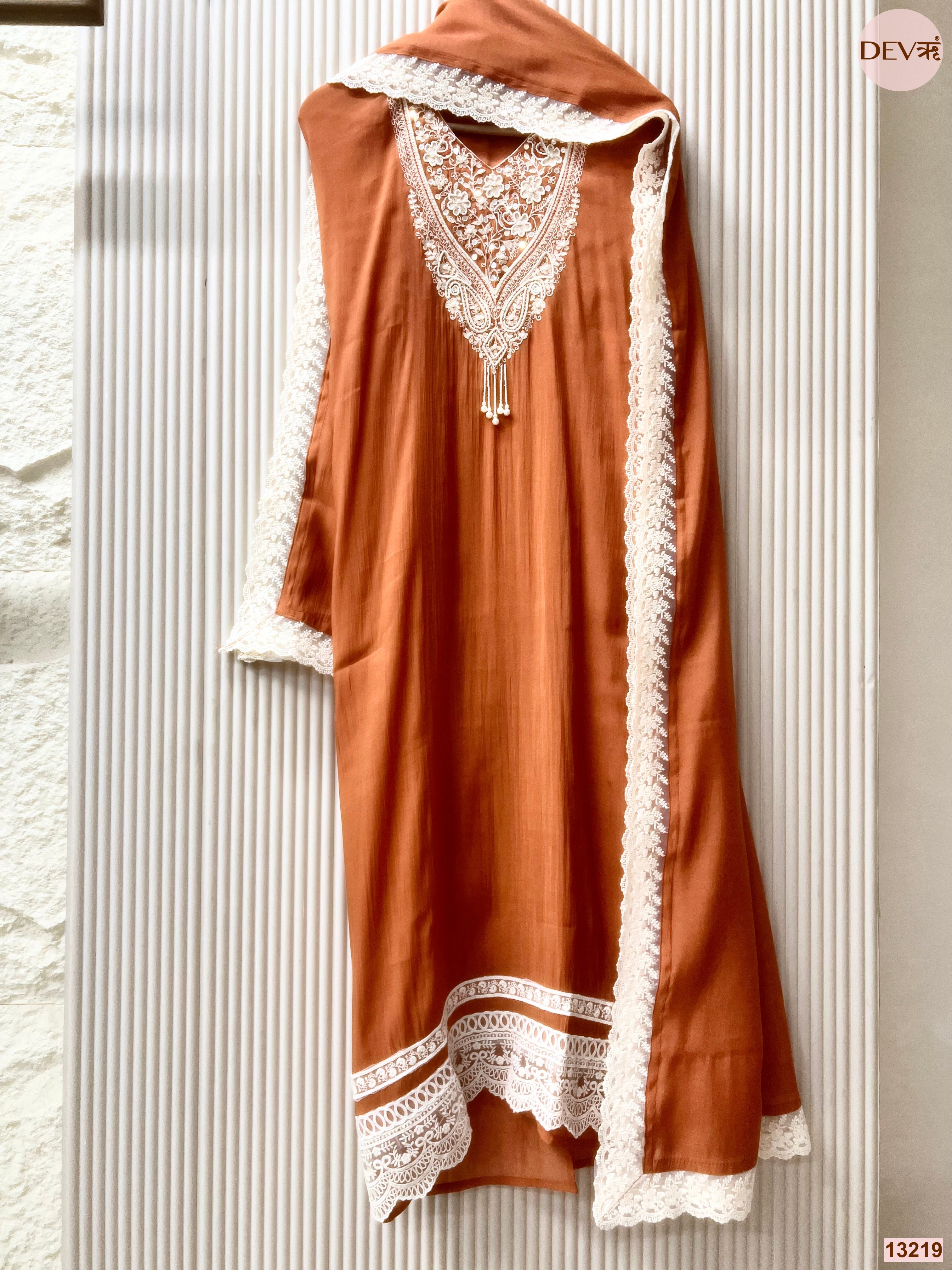 Rust Mul Cotton Embroidered Unstitched 3-Piece Suit (Devri – D.No 13219)